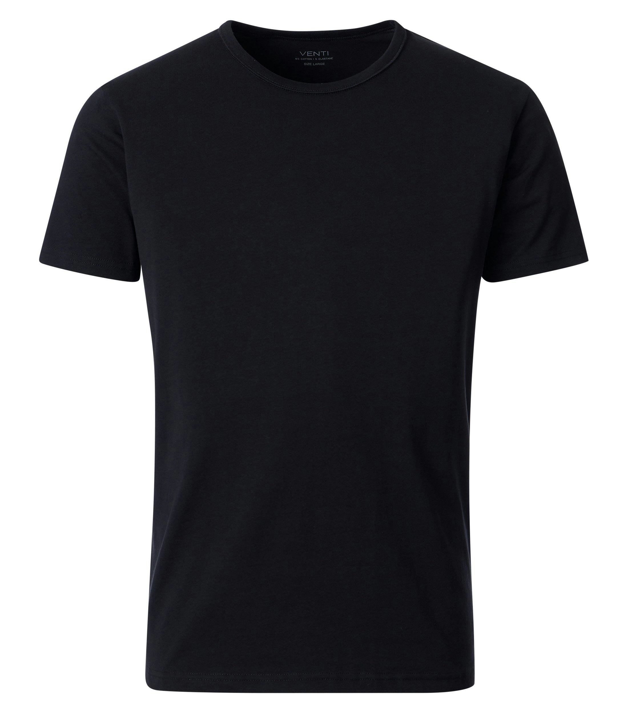 Das Model trägt ein TShirt im uni Muster in der Farbe Schwarz