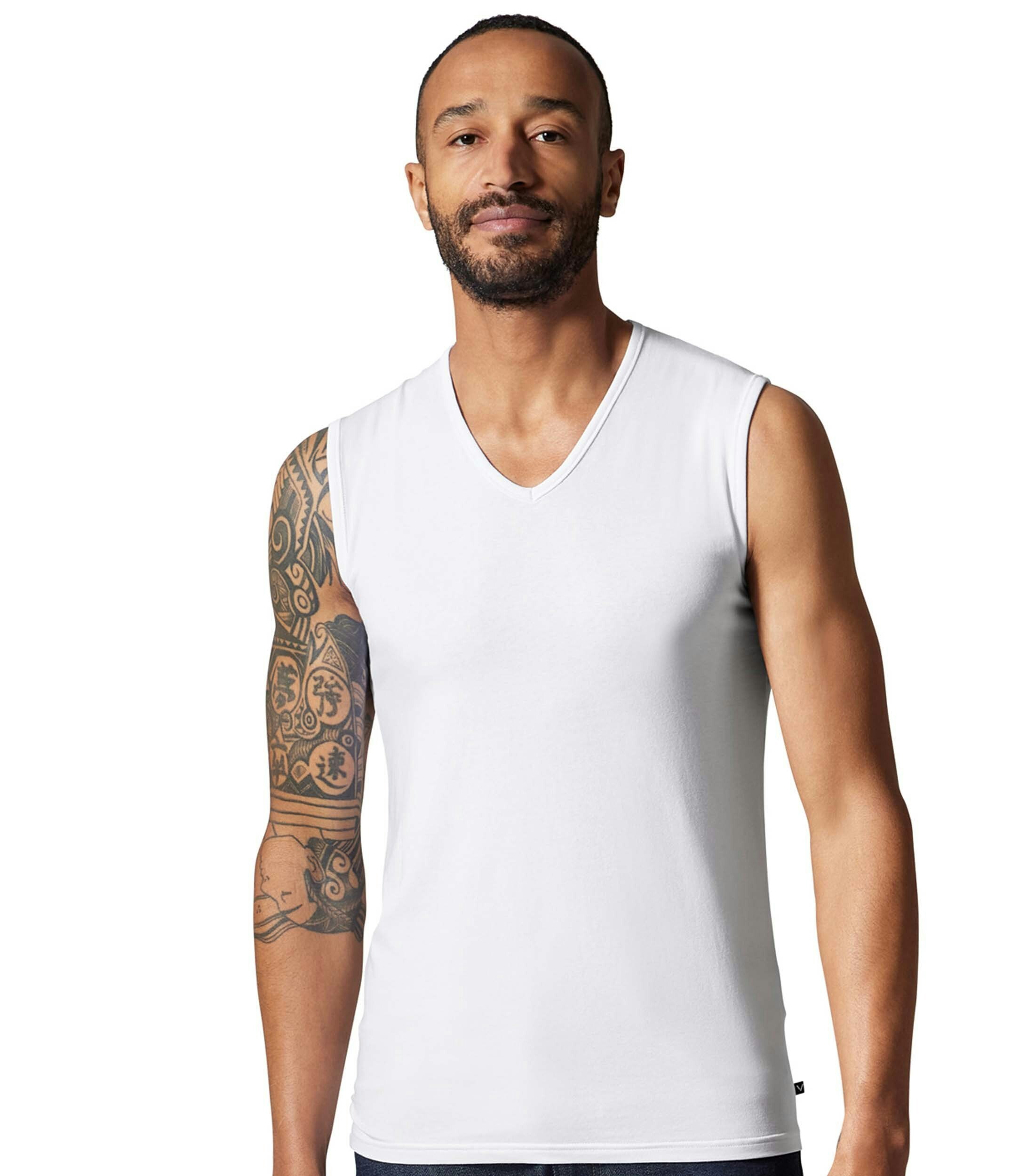 Ein Tanktop im uni Muster in der Farbe Weiß