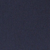 Das Model trägt ein Businesshemd im uni Muster in der Farbe Dunkelblau