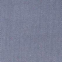 Das Model trägt ein Businesshemd im uni Muster in der Farbe Mittelblau