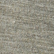 Das Model trägt ein Businesshemd im uni Muster in der Farbe Olive