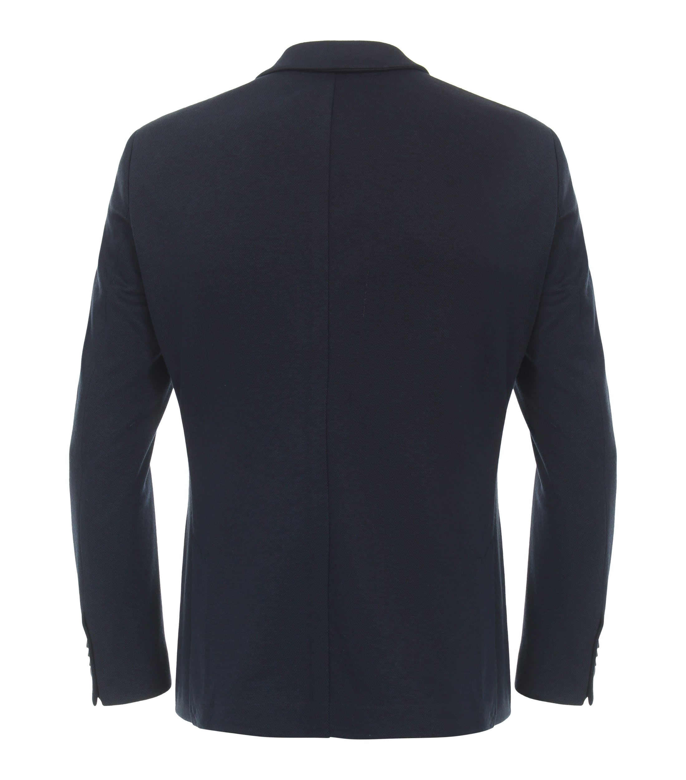 Das Model trägt ein Sakko im uni Muster in der Farbe Dunkelblau