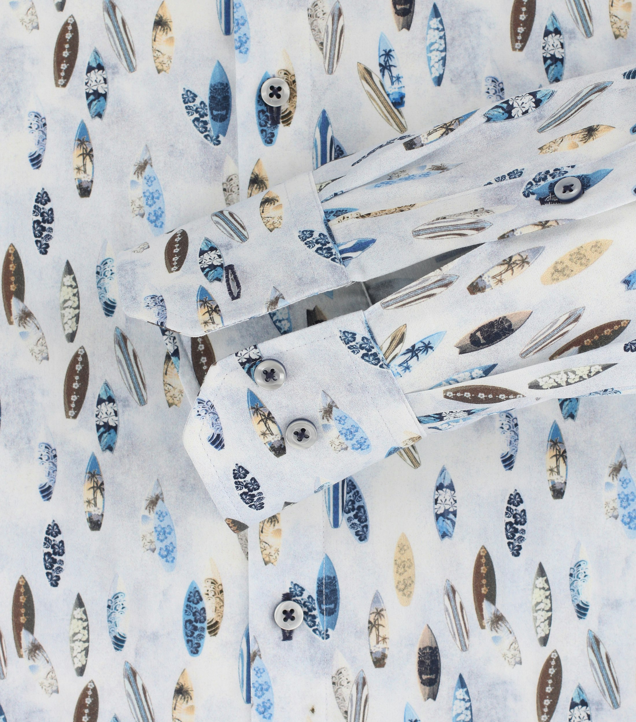 Ein Businesshemd im Print Muster in der Farbe helles Himmelblau