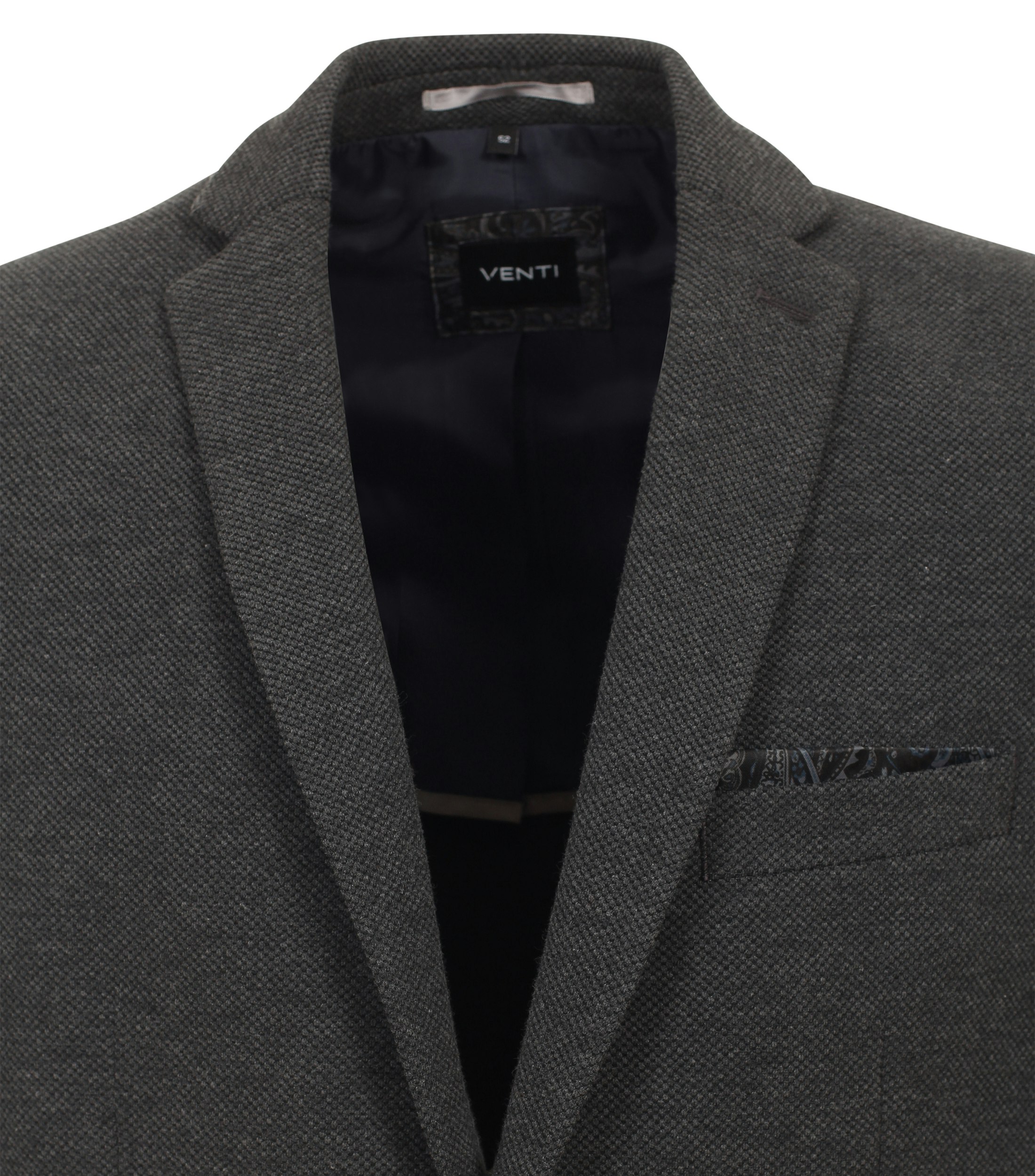 Das Model trägt ein Sakko im uni Muster in der Farbe Dunkelgrau