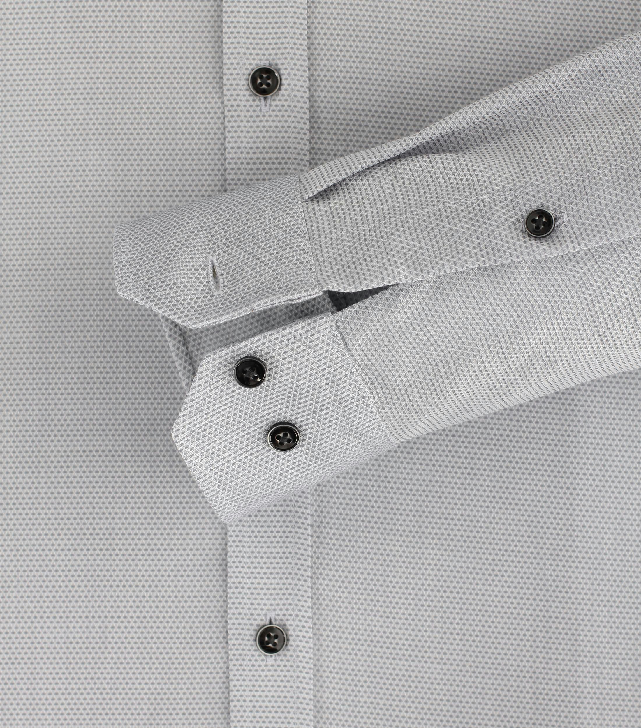 Ein Businesshemd im uni Muster in der Farbe Grau