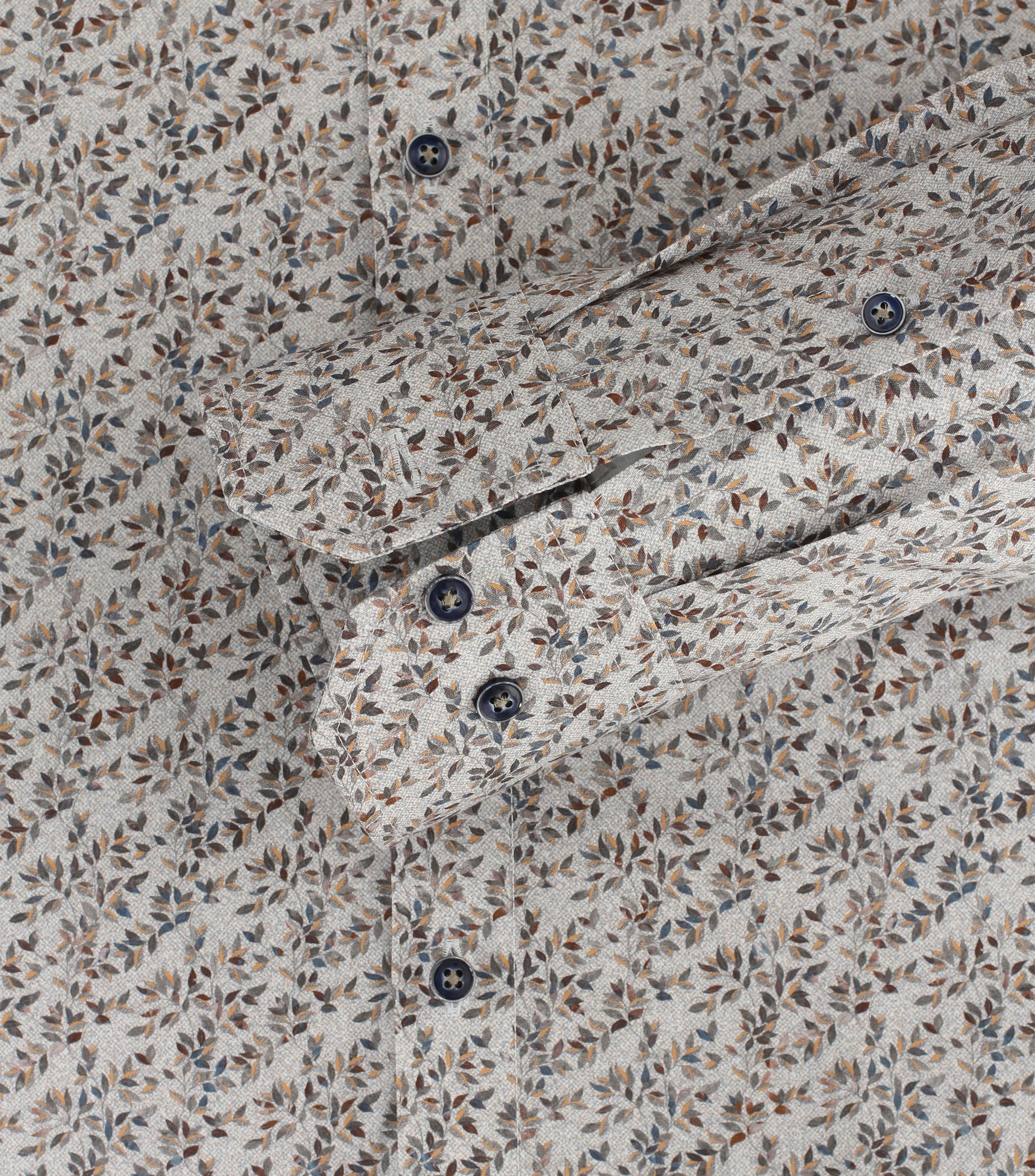 Ein Businesshemd im Print Muster in der Farbe Hellbraun