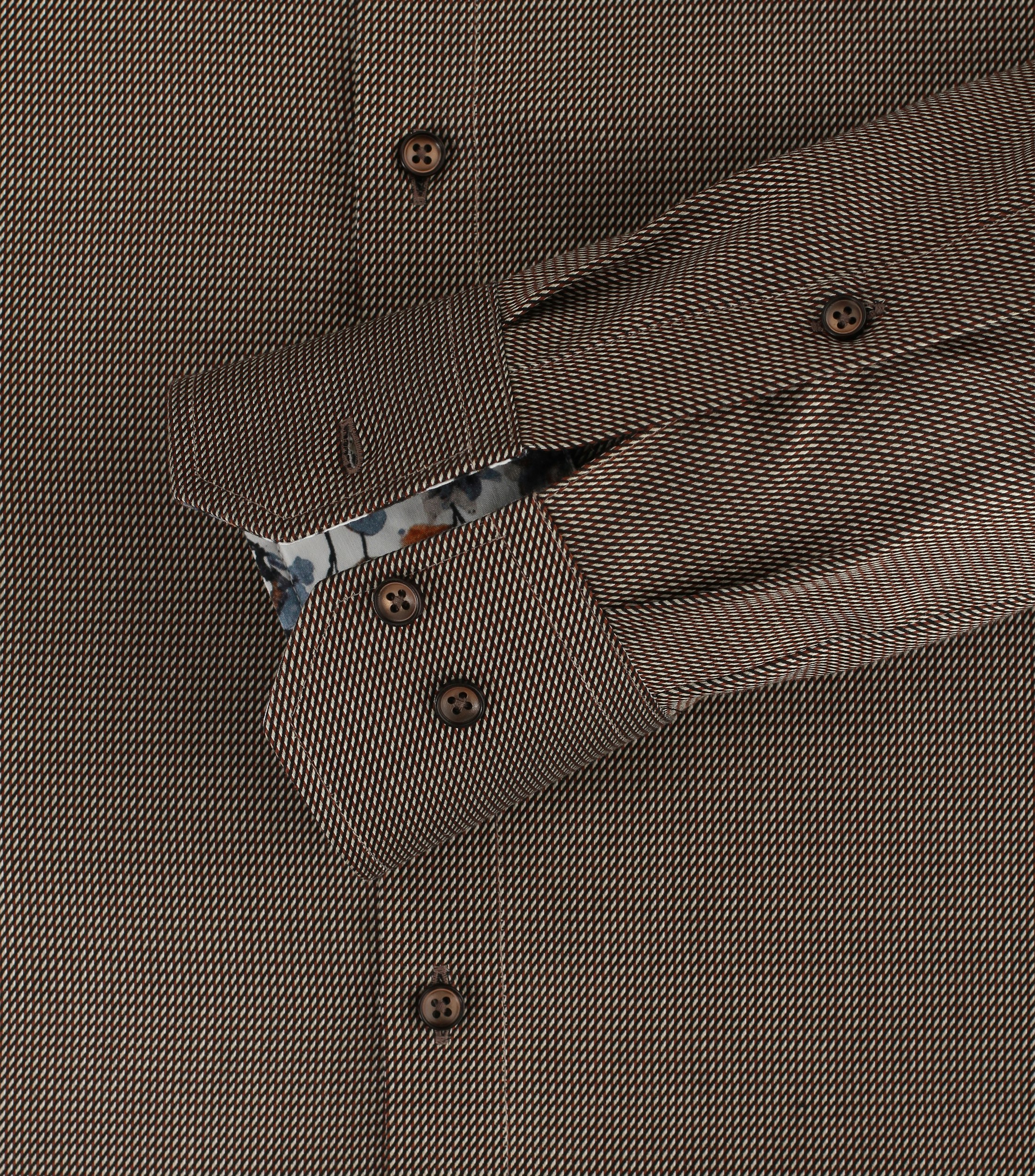 Ein Businesshemd im uni Muster in der Farbe Hellbraun