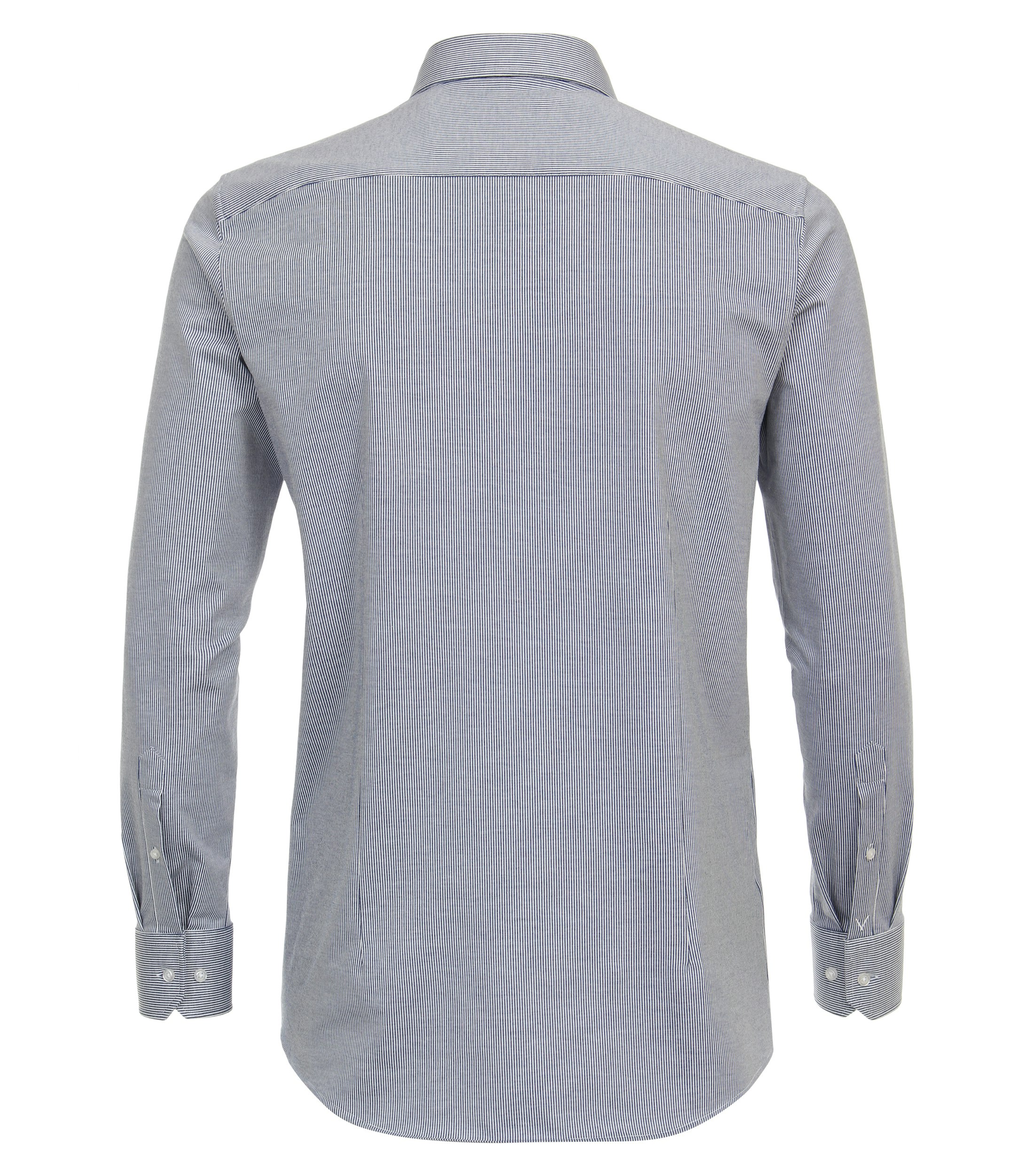 Ein Businesshemd im gestreift Muster in der Farbe helles Himmelblau