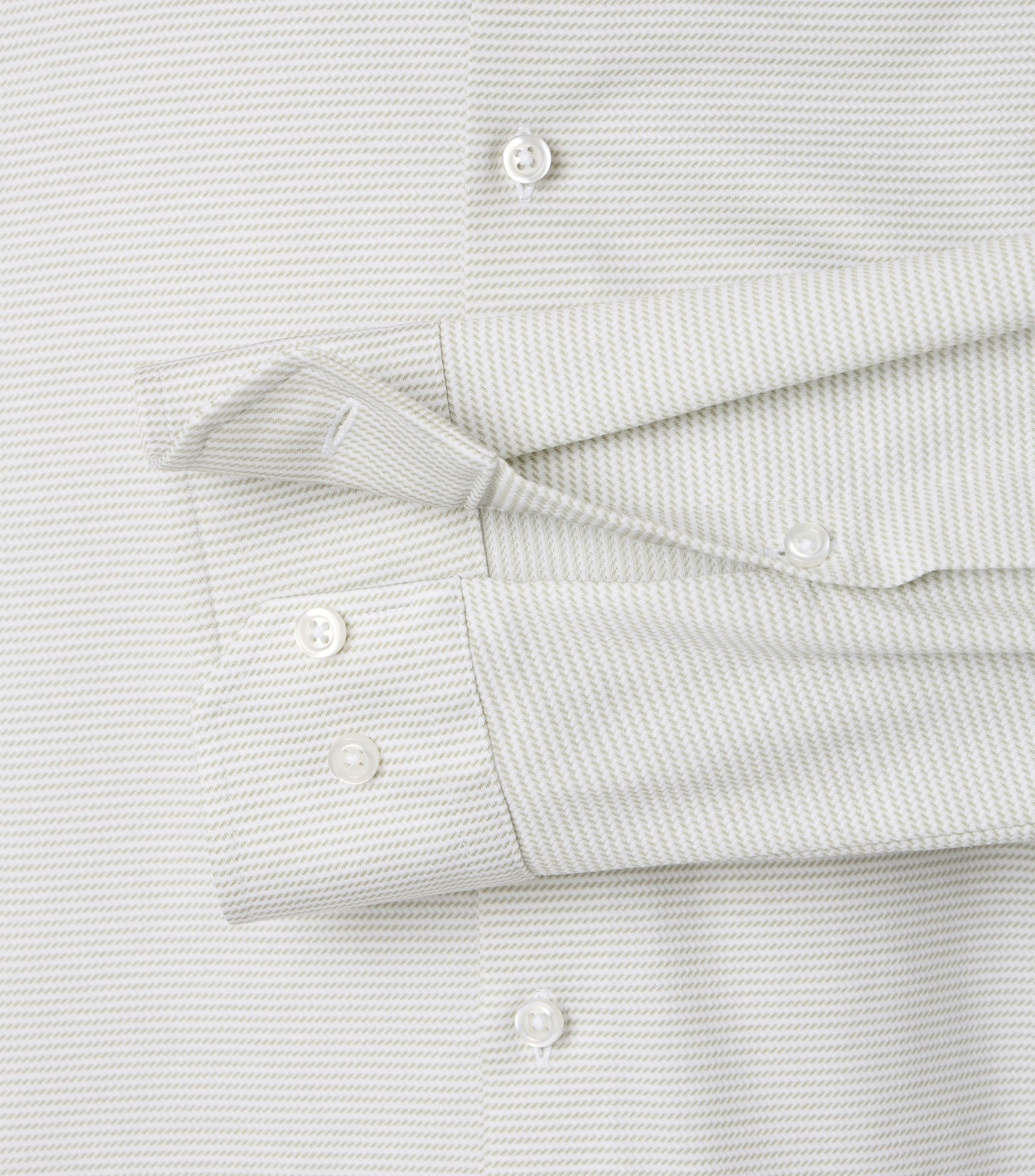 Ein Businesshemd im uni Muster in der Farbe Champagner