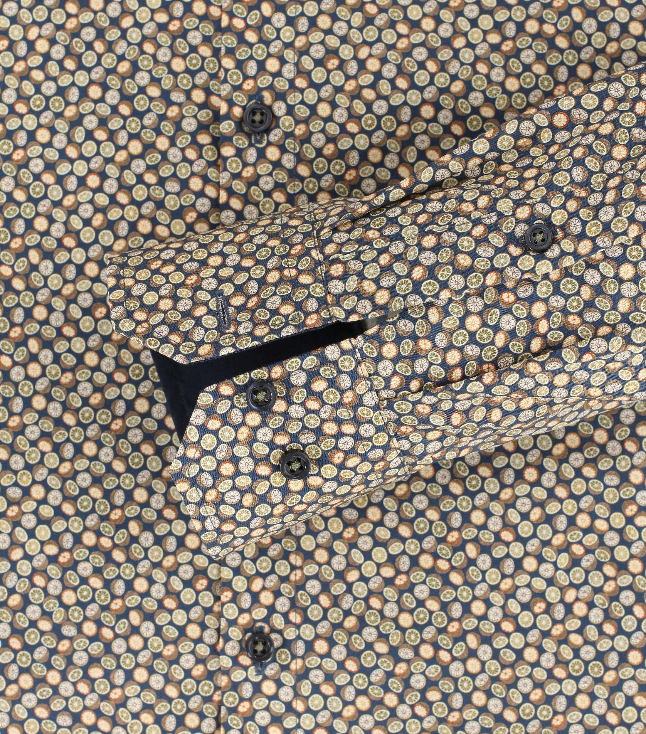 Ein Businesshemd im Print Muster in der Farbe Gelb
