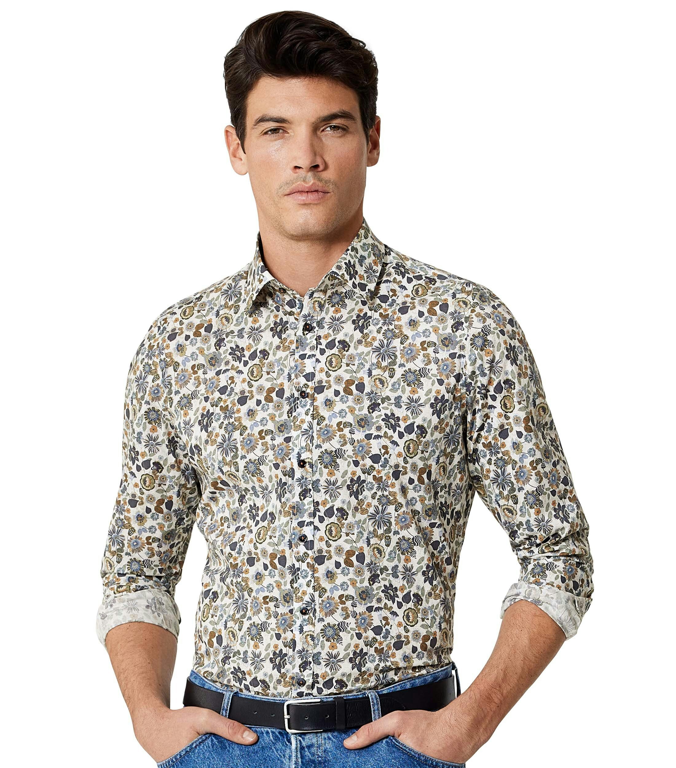 Ein Businesshemd im Print Muster in der Farbe Orange