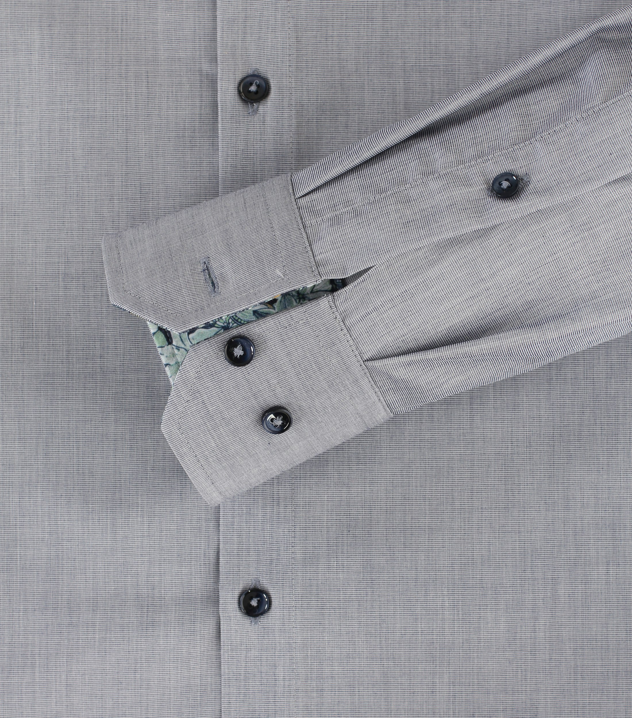 Ein Businesshemd im uni Muster in der Farbe Grün