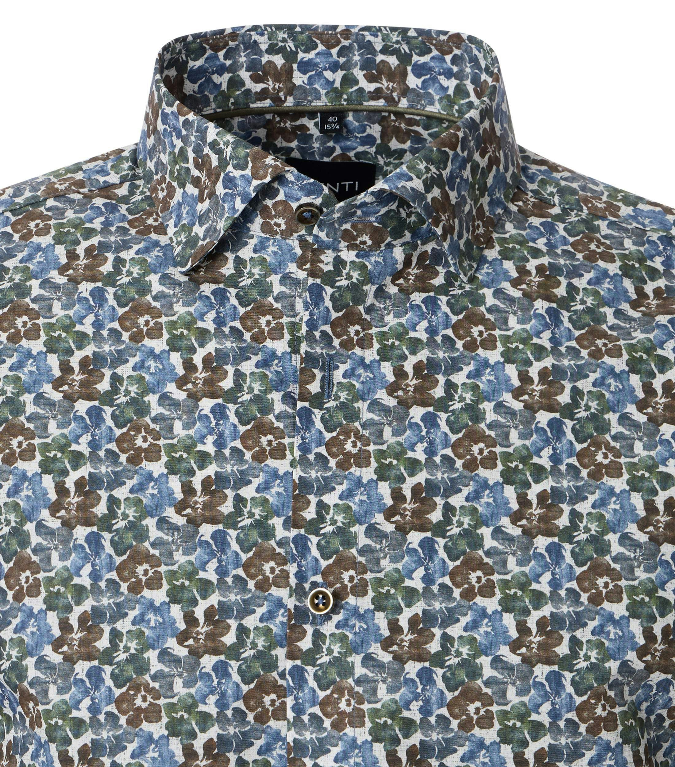 Ein Businesshemd im Print Muster in der Farbe Blau