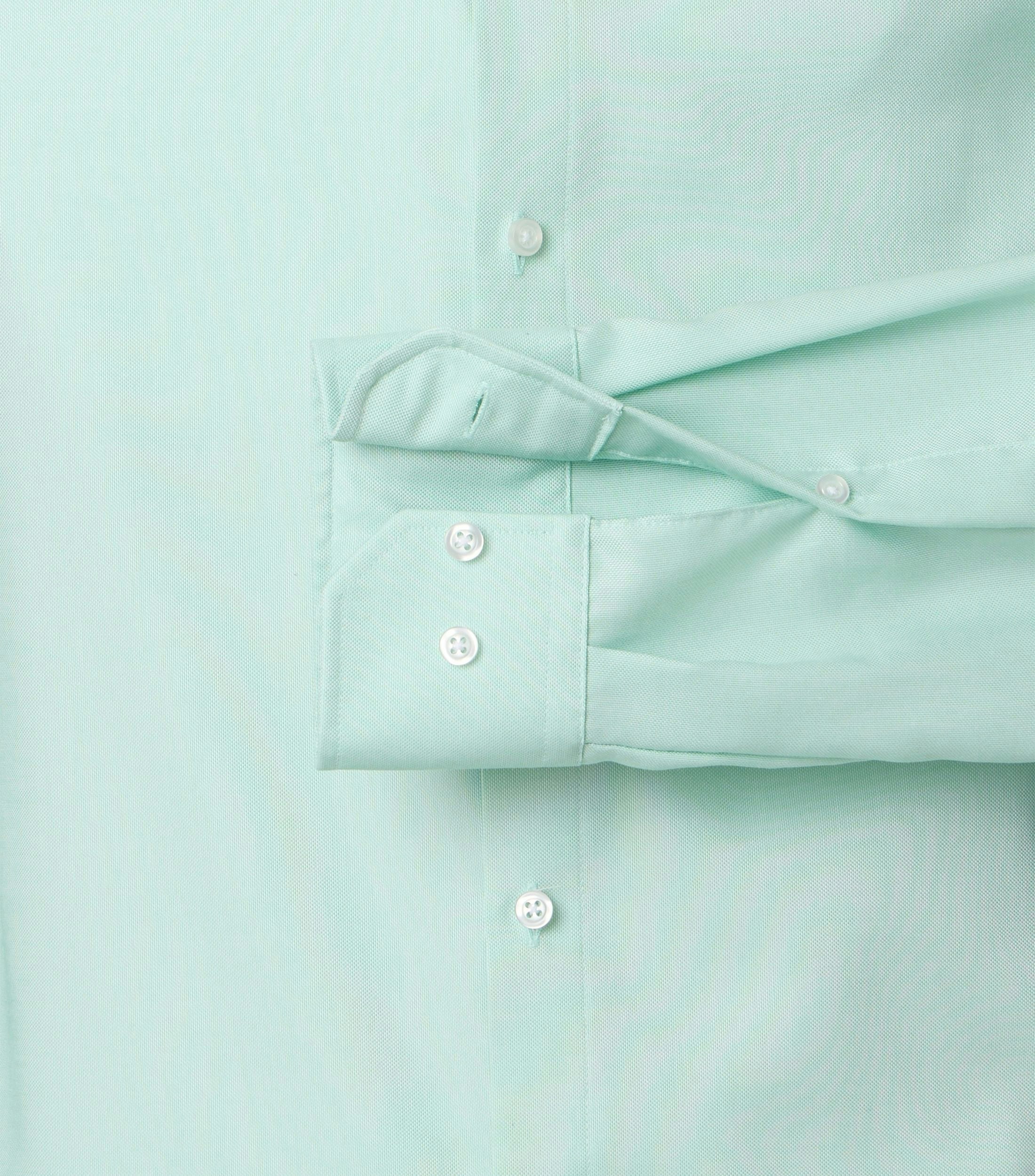 Ein Businesshemd im uni Muster in der Farbe Mint