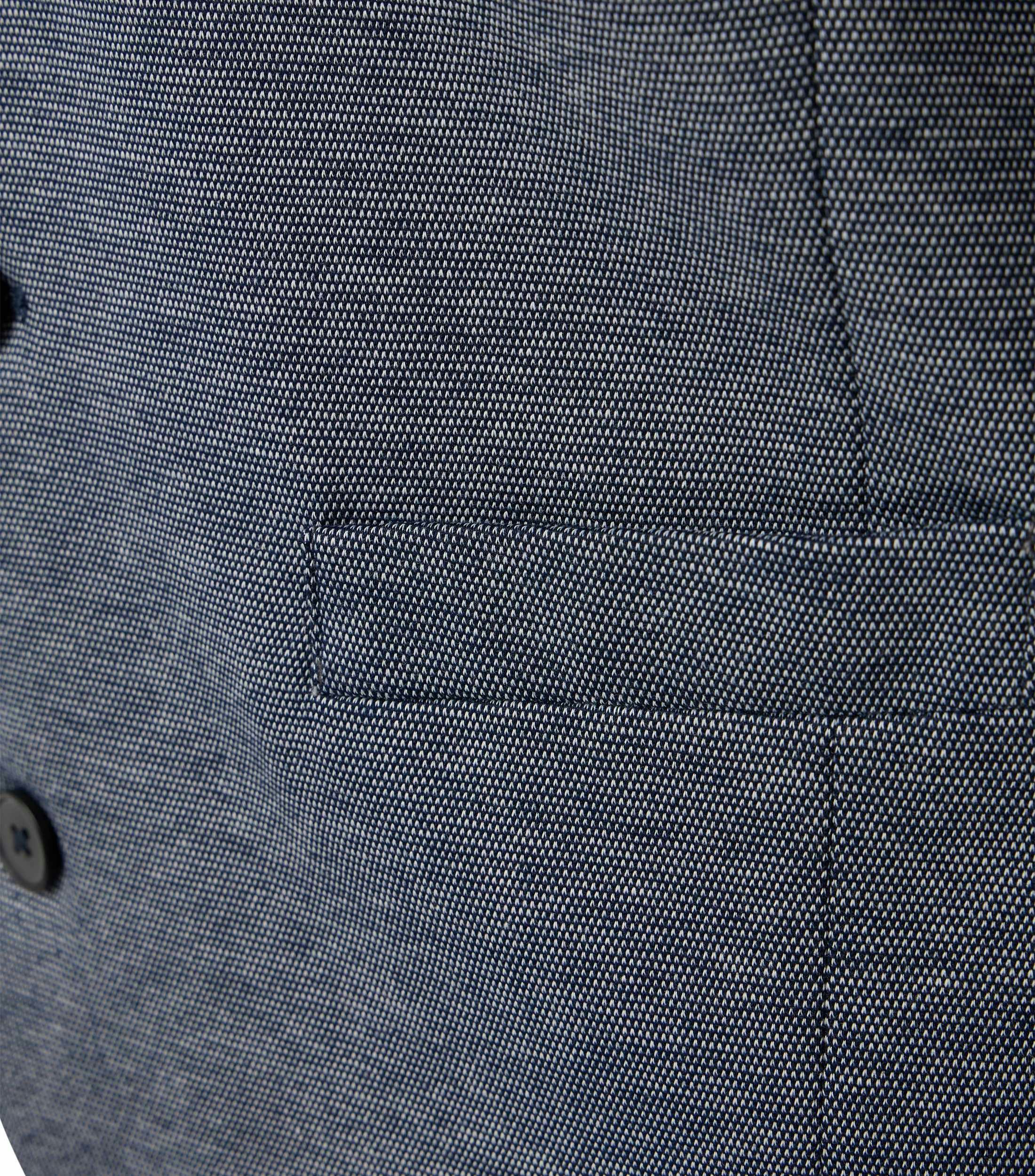 Ein Weste im uni Muster in der Farbe Hellblau