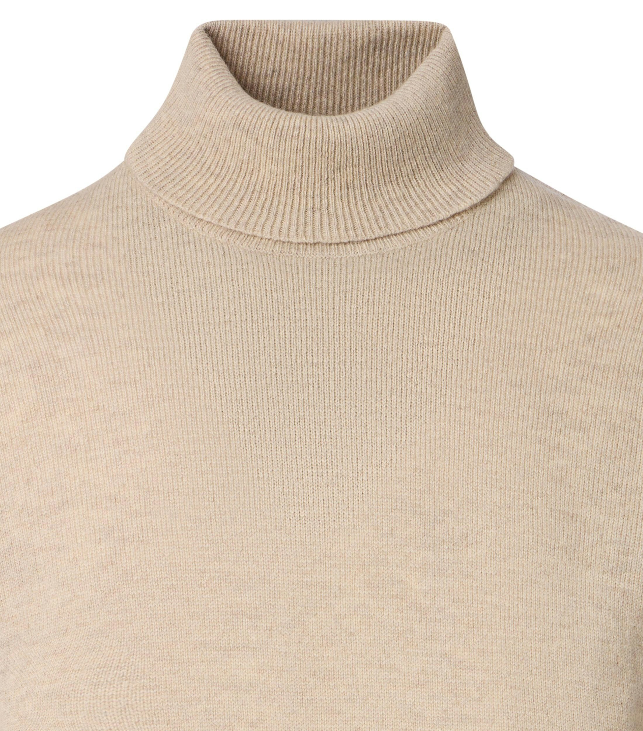 Ein Pullover im uni Muster in der Farbe Beige