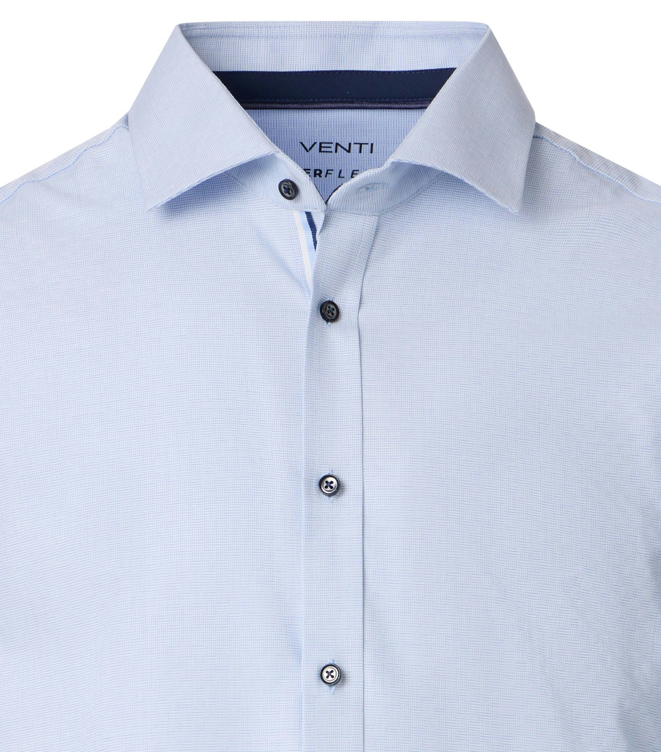 Ein Businesshemd im uni Muster in der Farbe helles Himmelblau