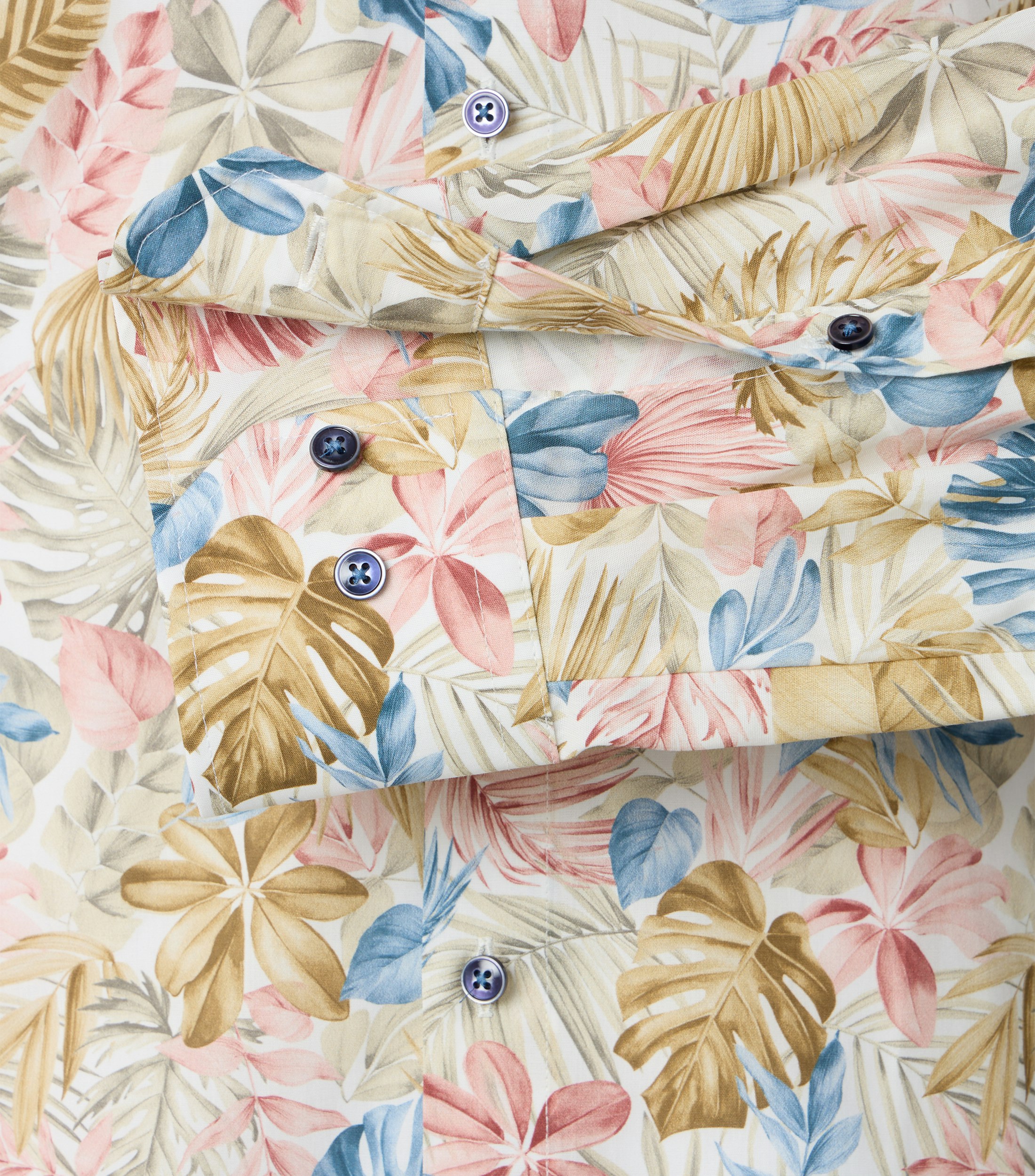 Ein Businesshemd im Print Muster in der Farbe Orange