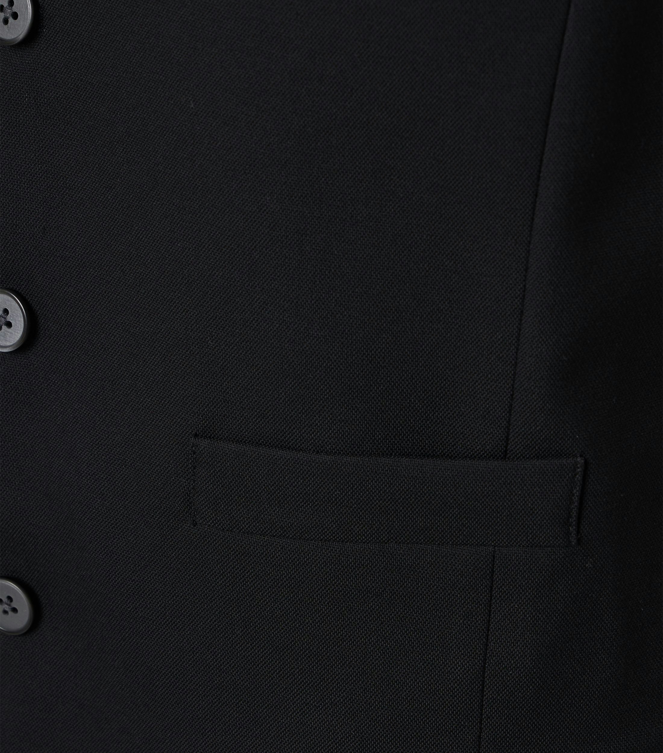 Eine Weste im uni Muster in der Farbe Schwarz