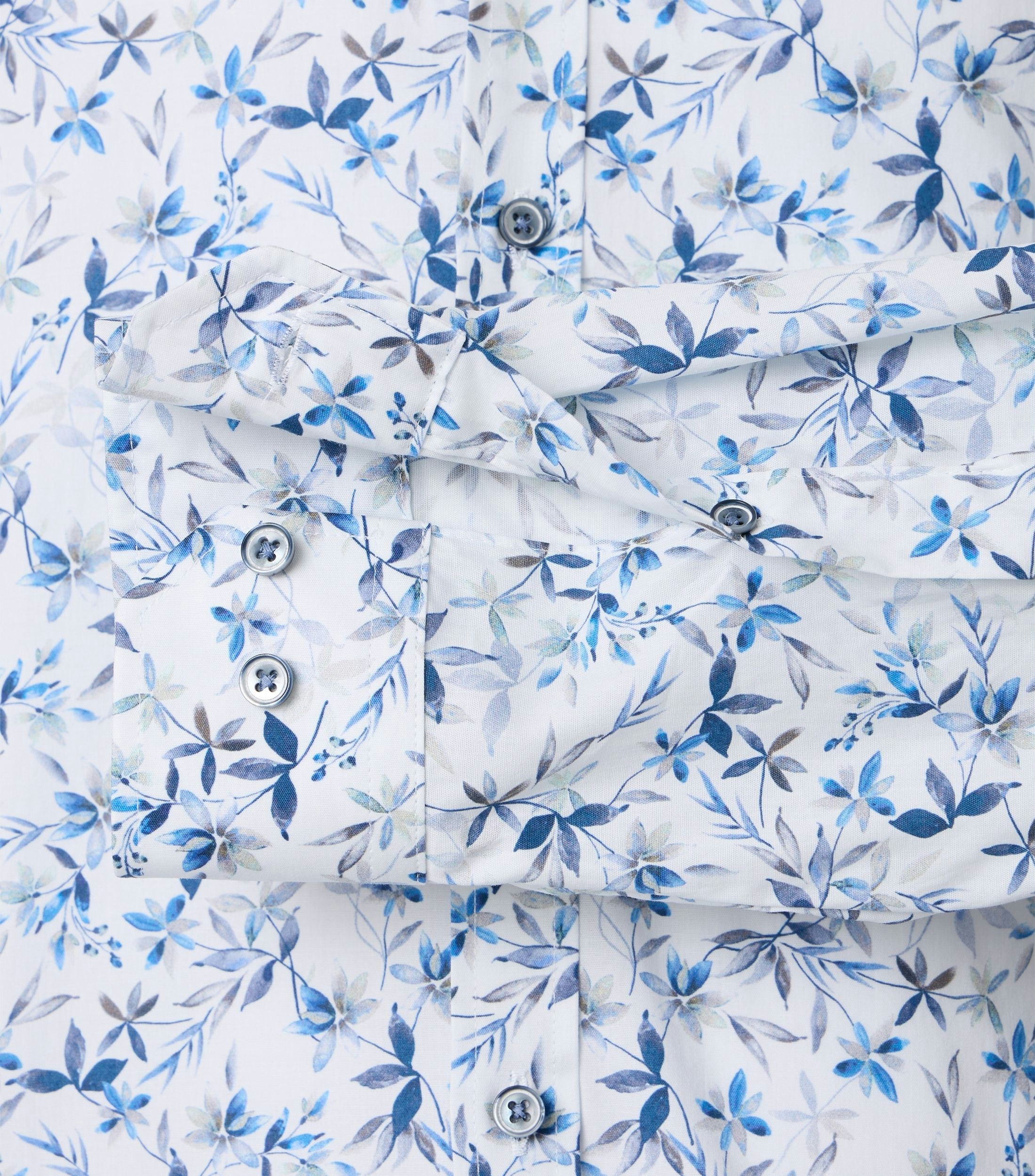 Ein Businesshemd im Print Muster in der Farbe Hellblau