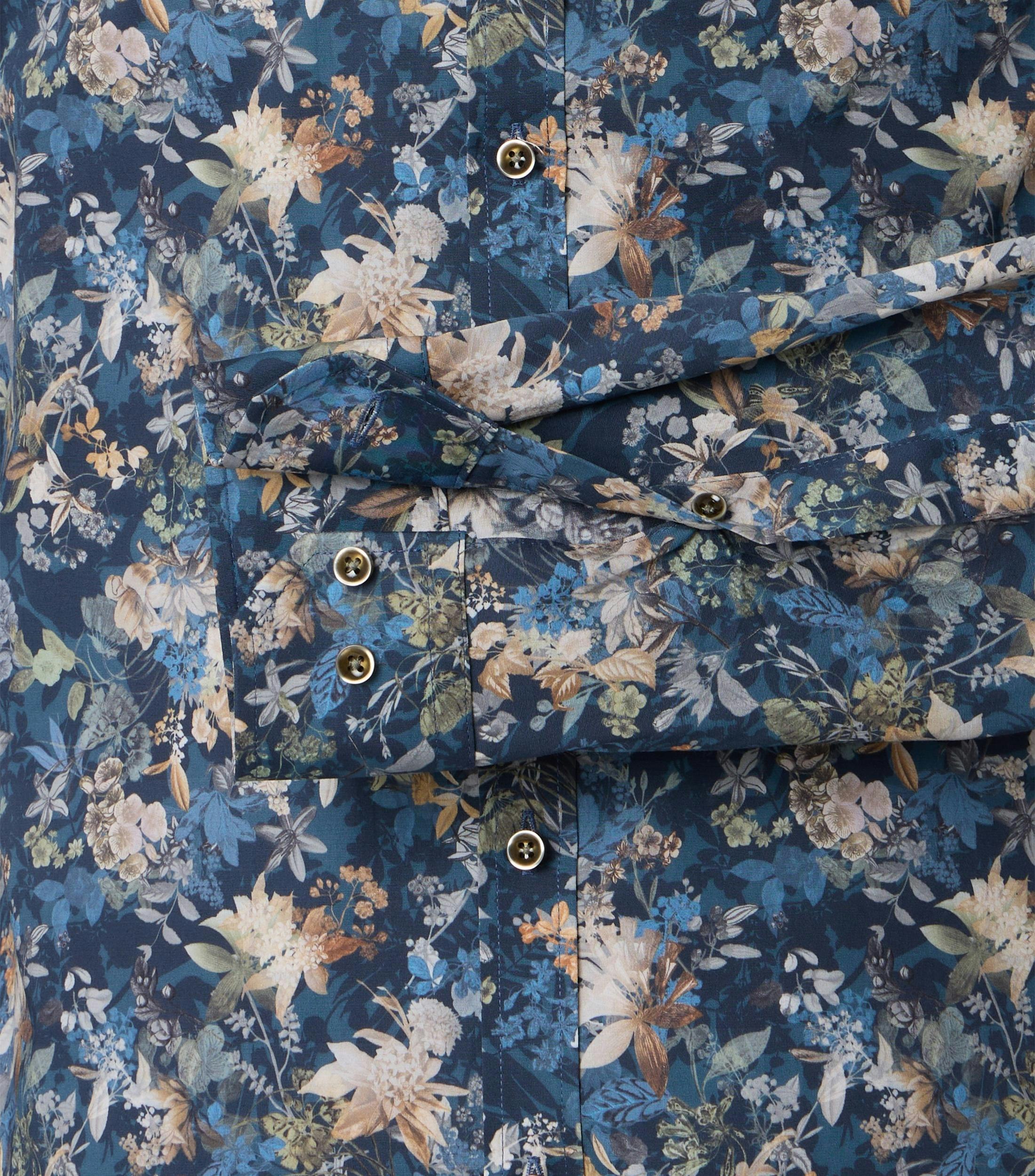 Ein Businesshemd im Print Muster in der Farbe Dunkelblau