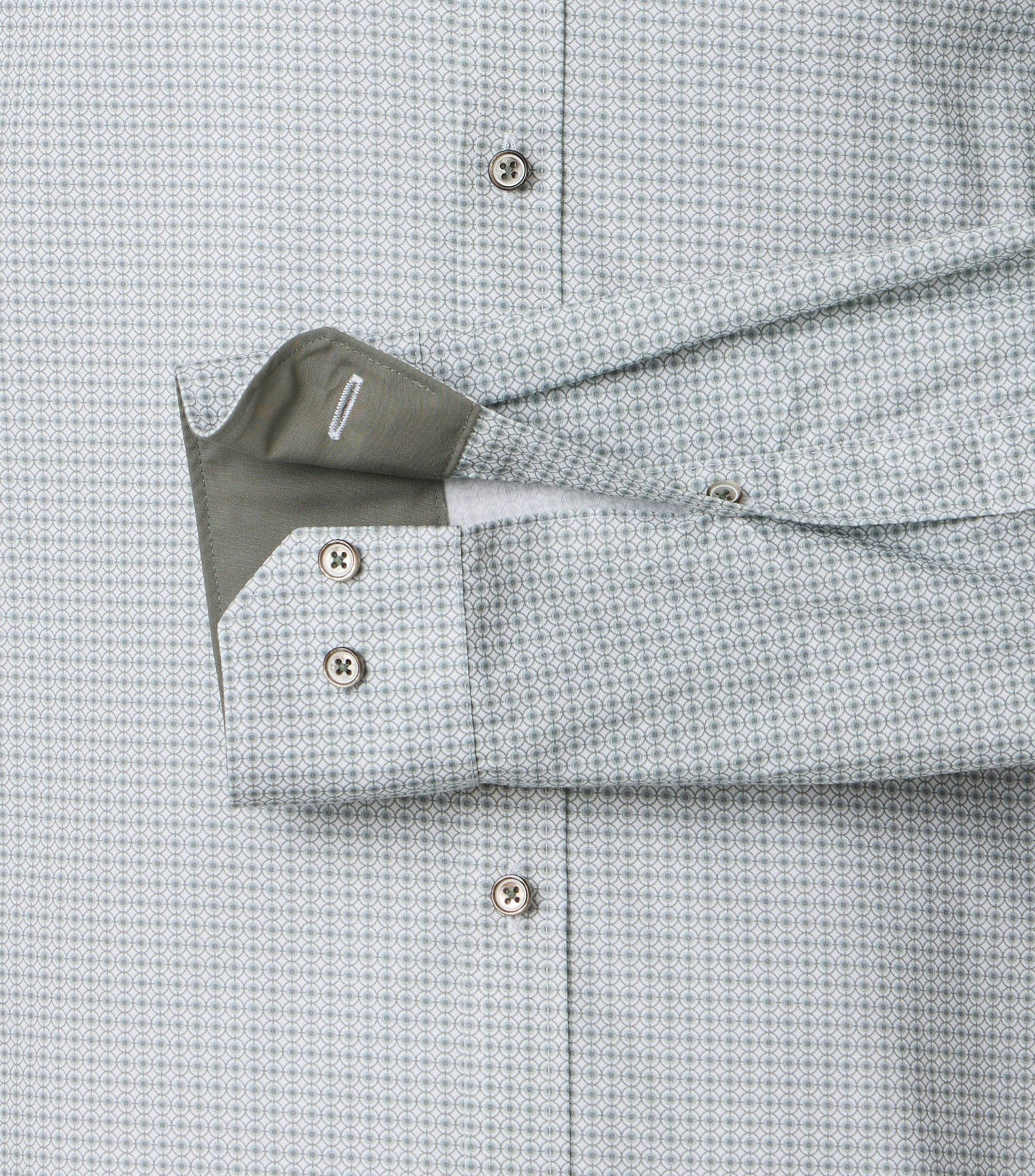 Ein Businesshemd im Print Muster in der Farbe Hellgrün