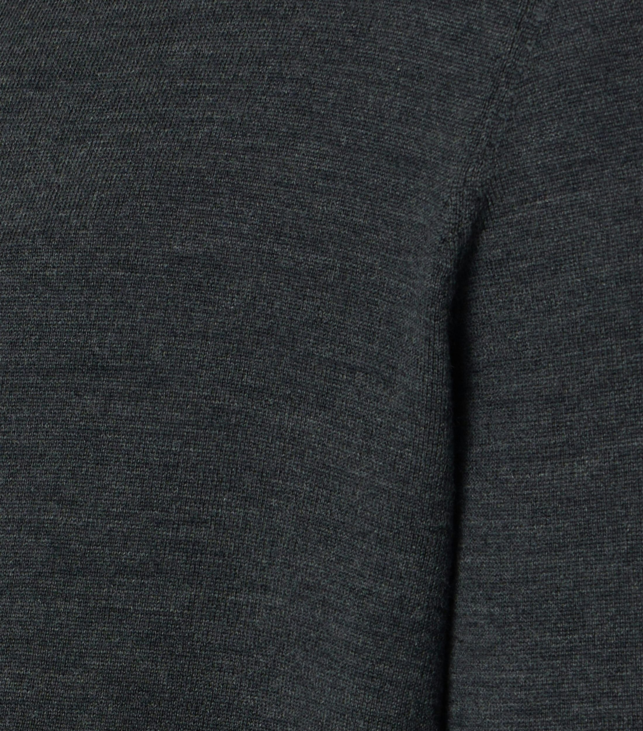 Ein Pullover im uni Muster in der Farbe Dunkelgrau