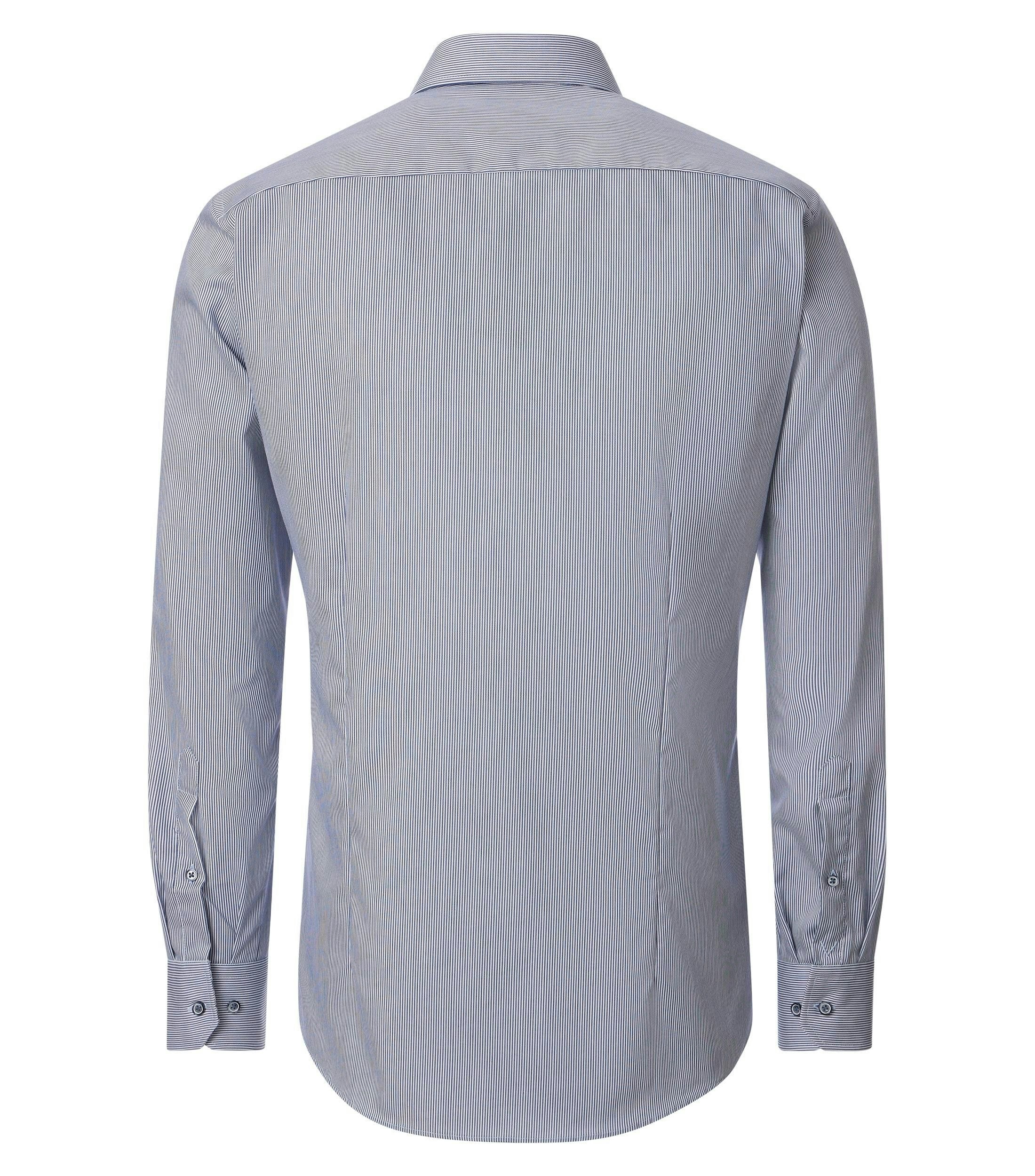 Ein Businesshemd im uni Muster in der Farbe Blau