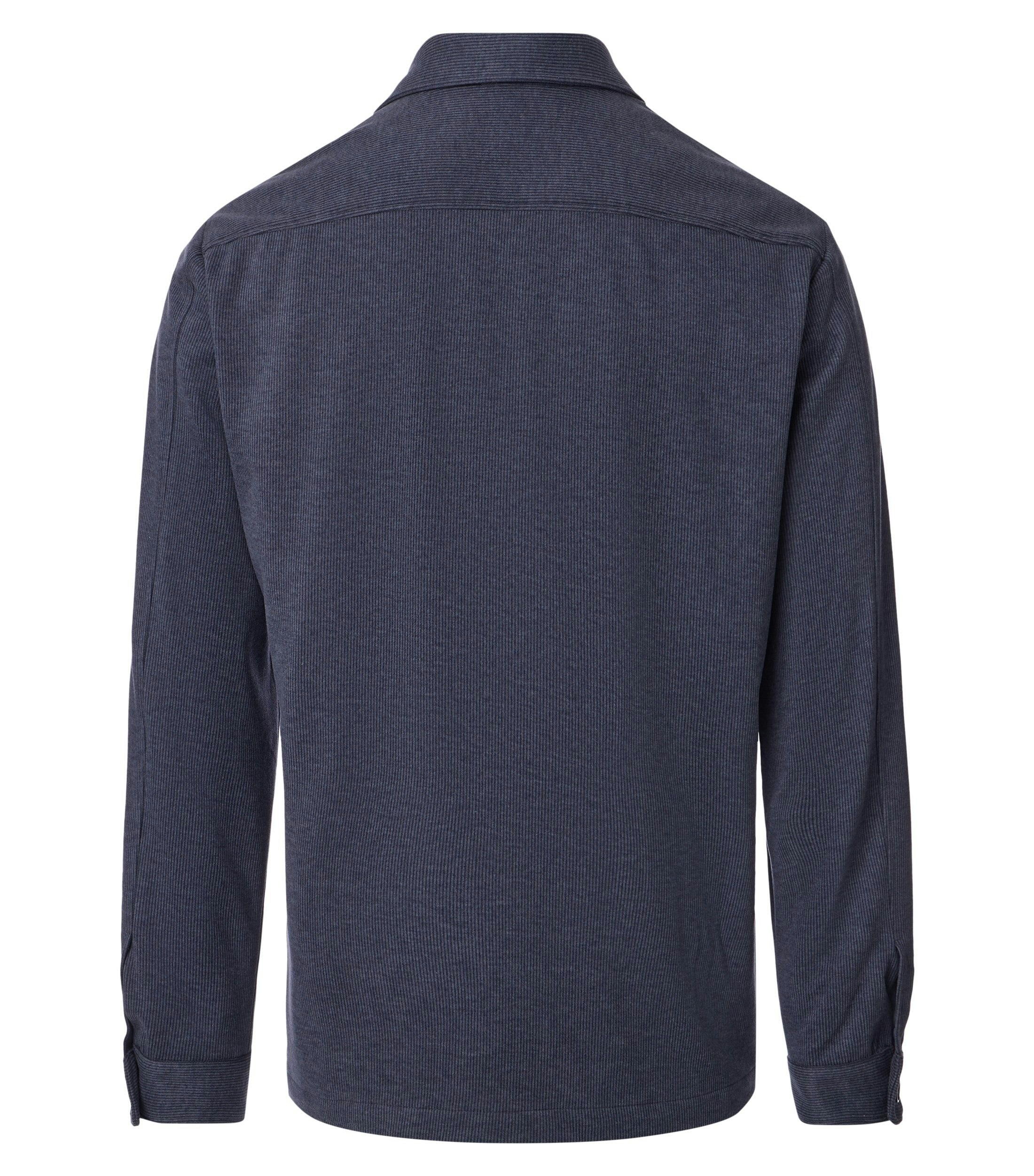 Ein Businesshemd im uni Muster in der Farbe Dunkelblau