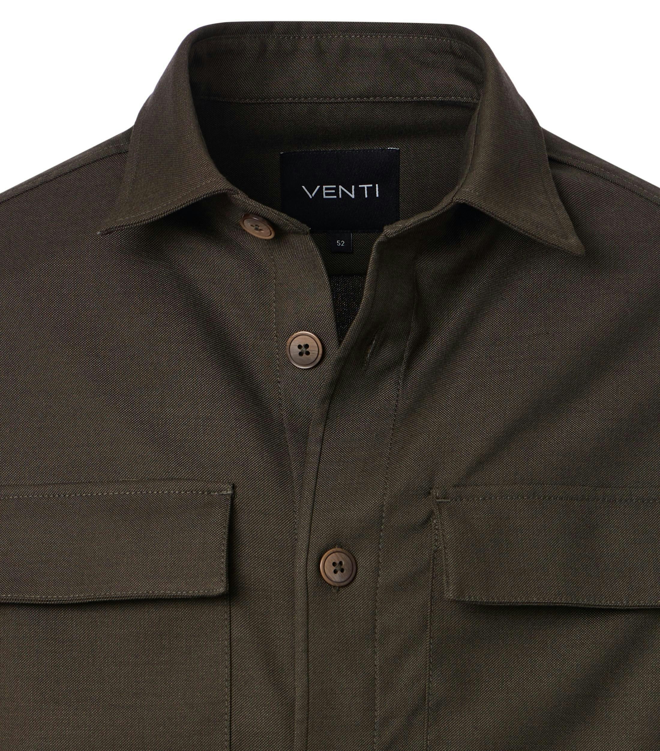 Ein Freizeithemd im uni Muster in der Farbe DunkelgrÃ¼n