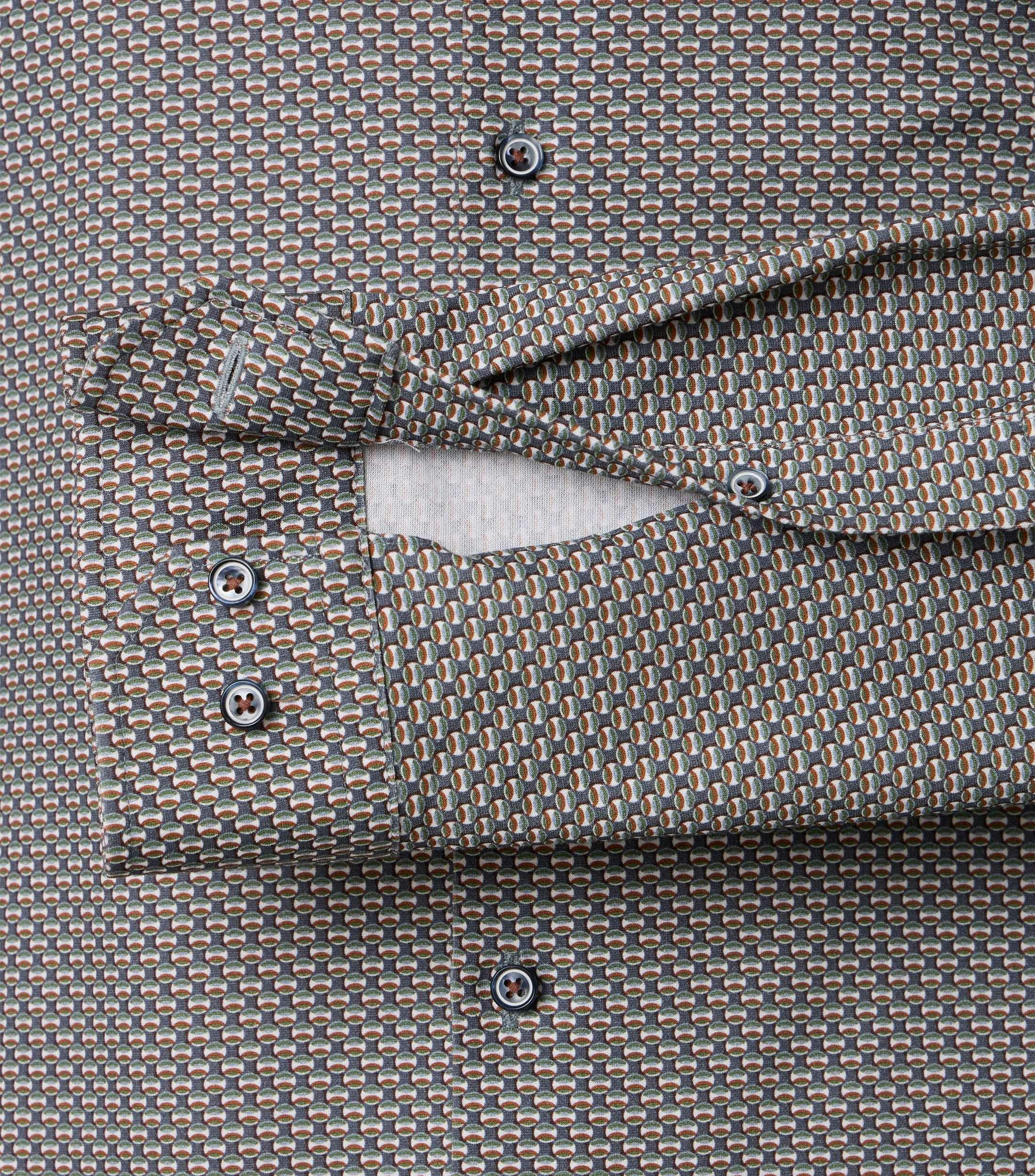 Ein Businesshemd im Print Muster in der Farbe Dunkelorange