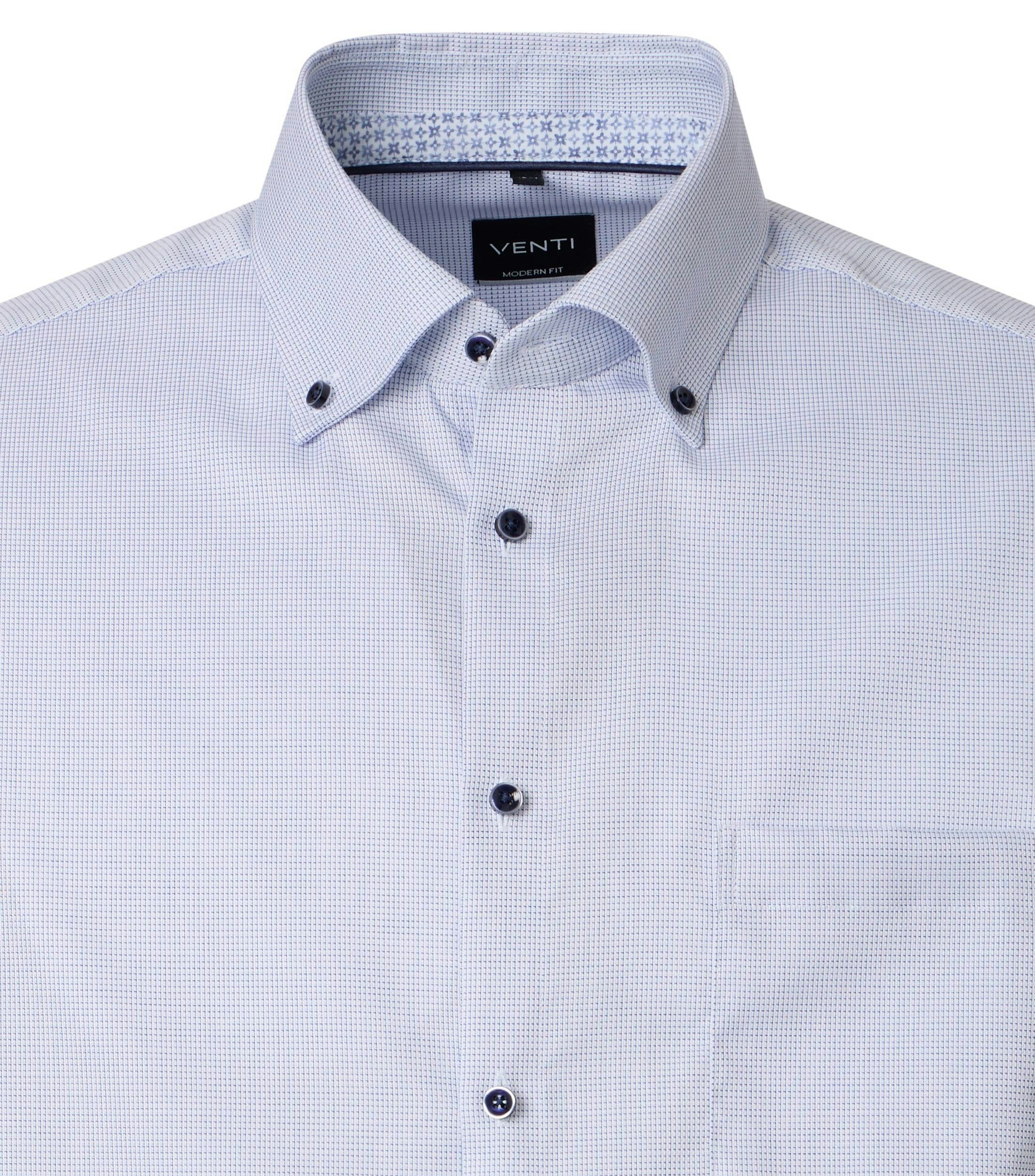 Ein Businesshemd im uni Muster in der Farbe Hellblau