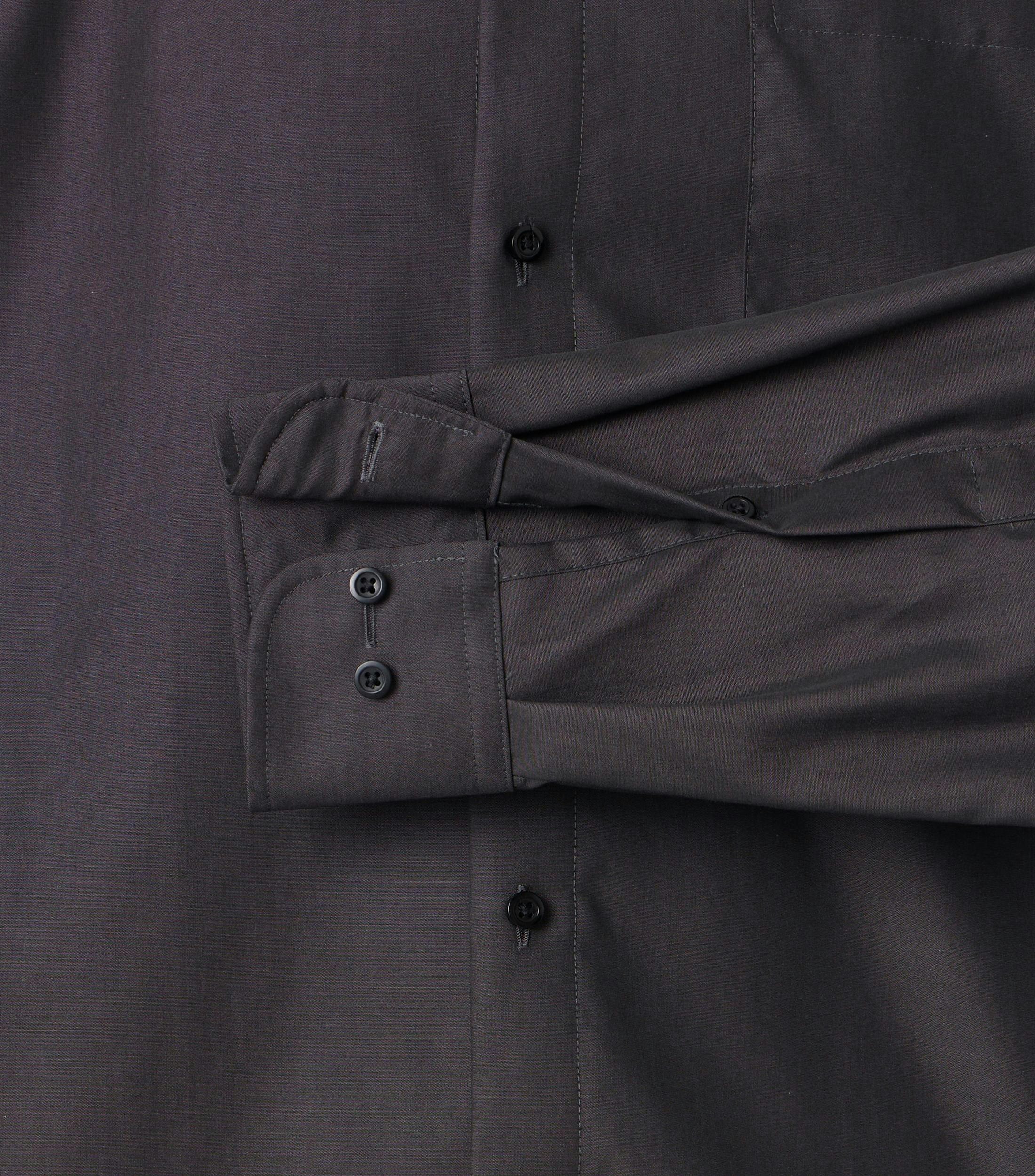 Ein Businesshemd im uni Muster in der Farbe Grau