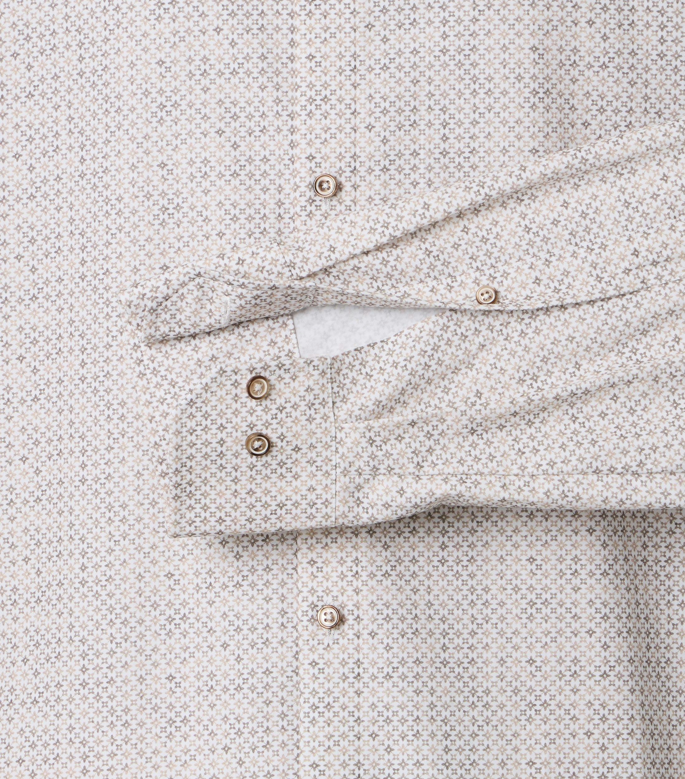 Ein Businesshemd im Print Muster in der Farbe Beige