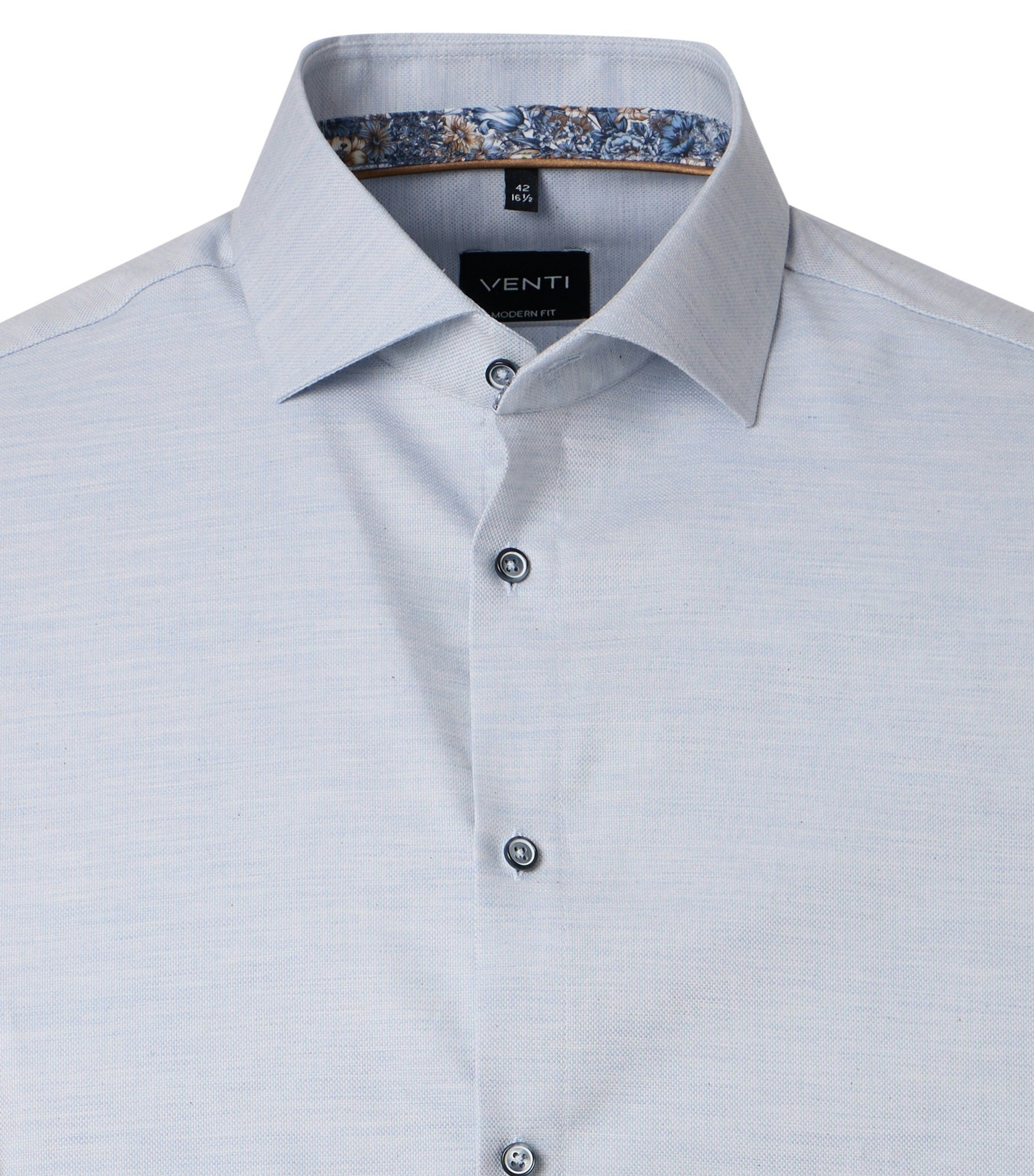 Ein Businesshemd im uni Muster in der Farbe Blau