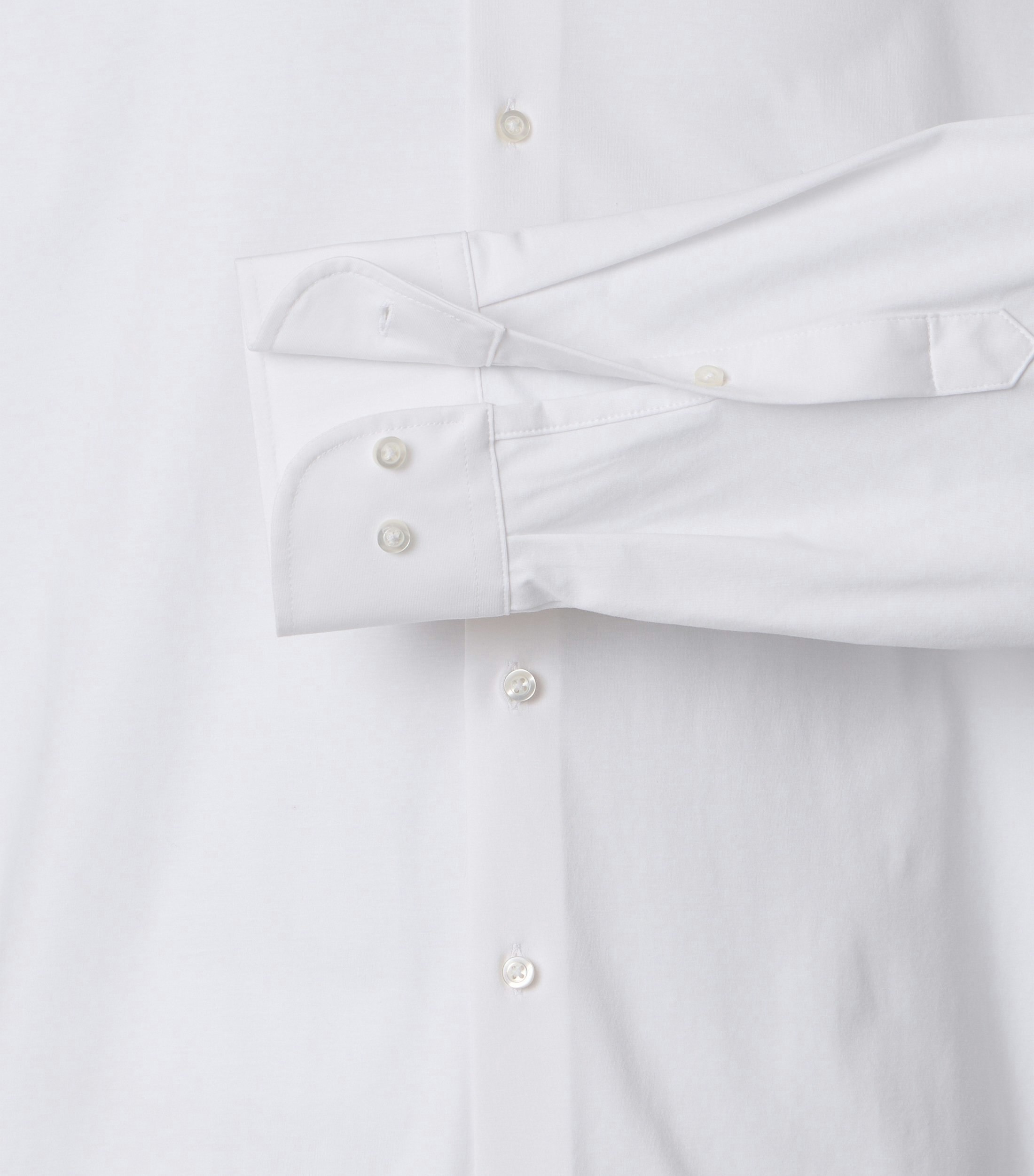 Ein Businesshemd im Print Muster in der Farbe Weiß