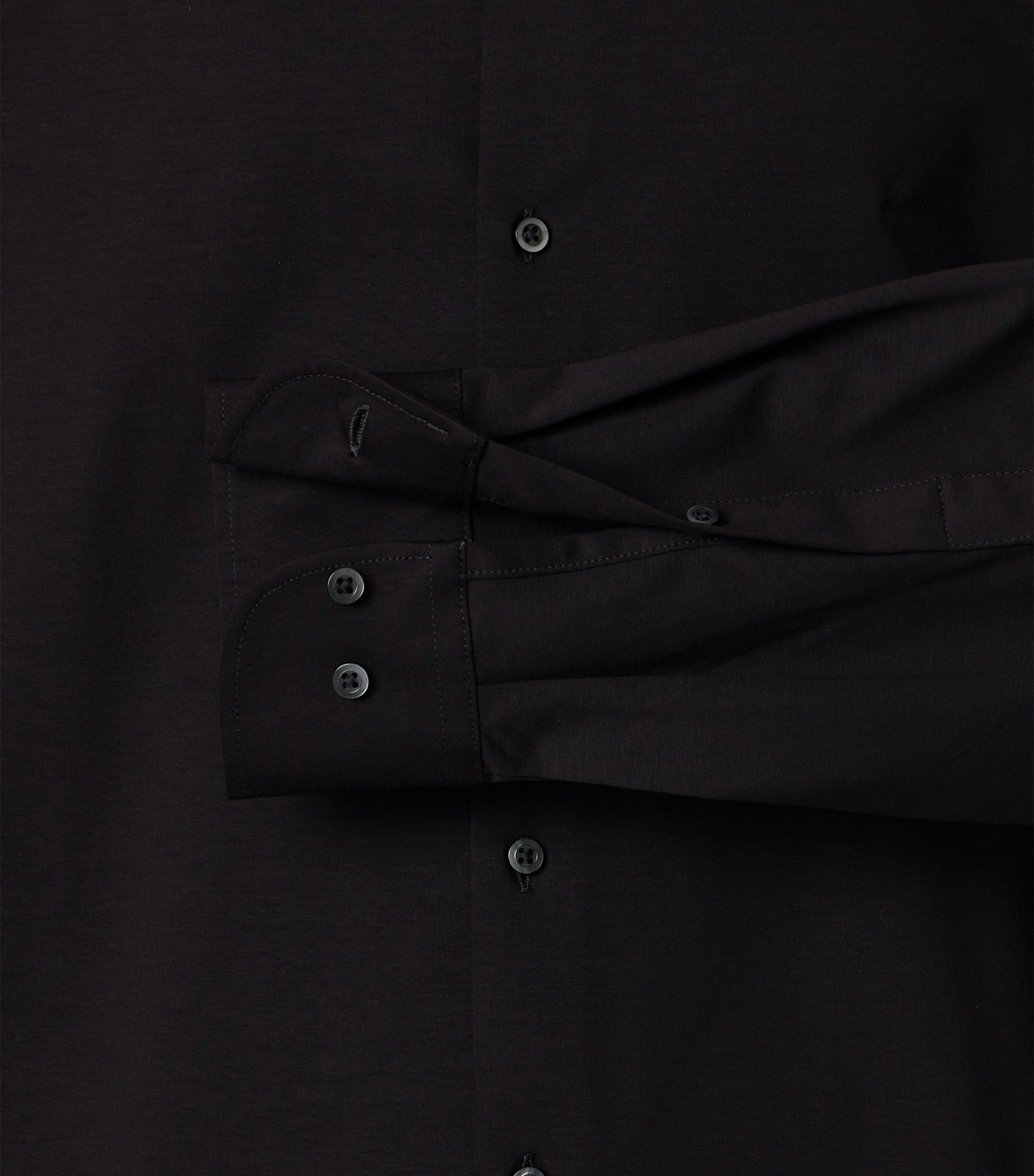 Ein Businesshemd im Print Muster in der Farbe Schwarz