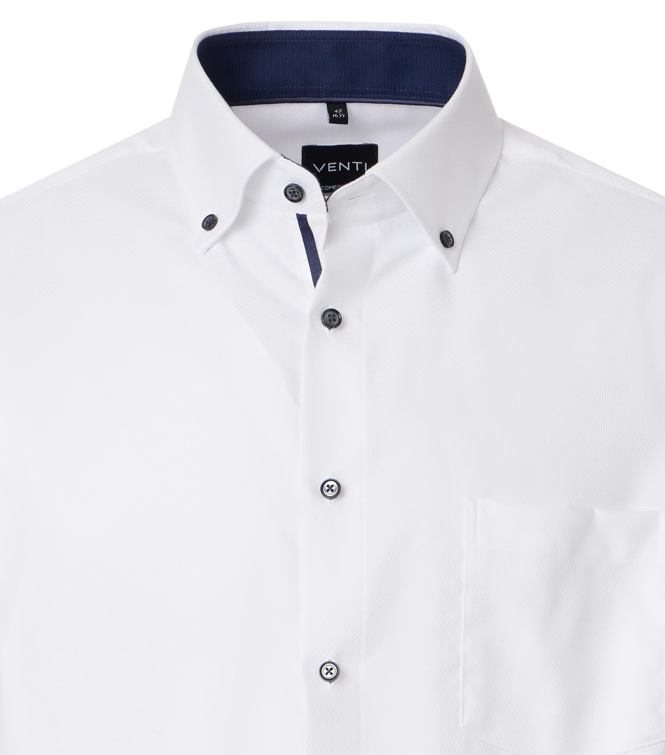 Ein Businesshemd im uni Muster in der Farbe Weiß