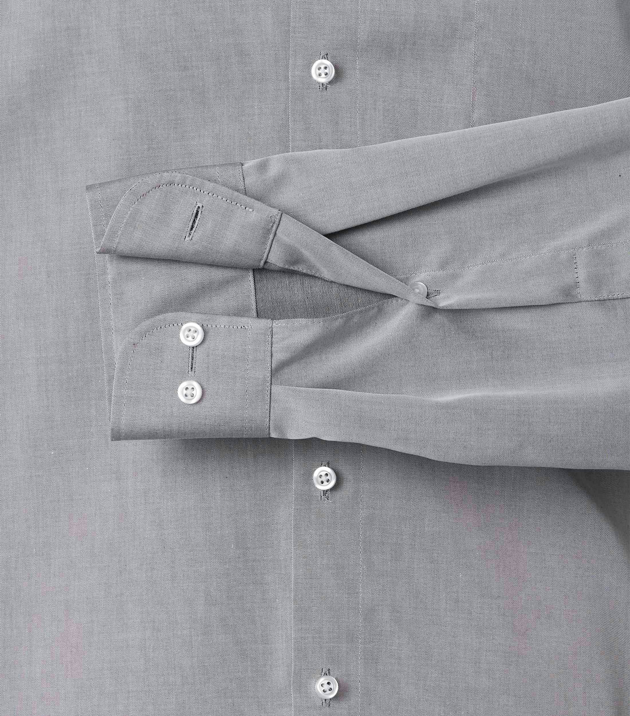 Ein Businesshemd im uni Muster in der Farbe Grau