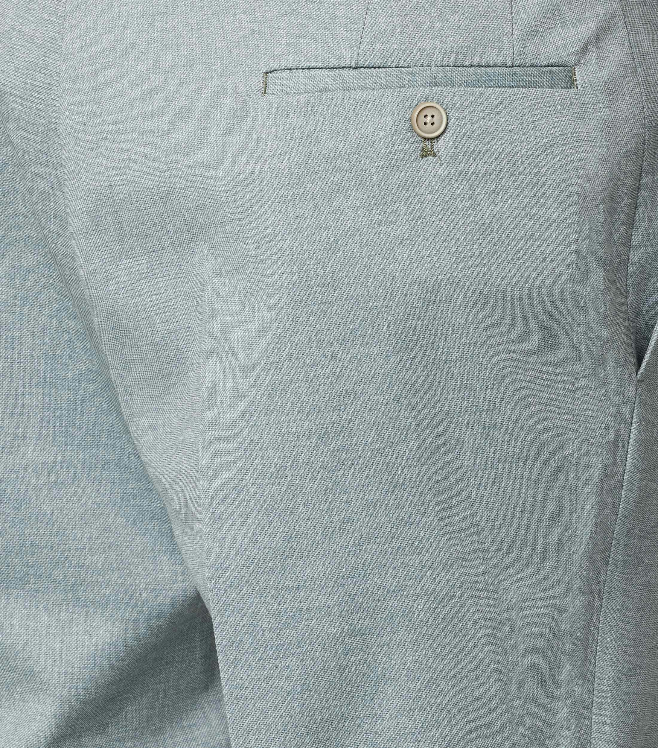 Eine Chino im uni Muster in der Farbe Hellgrün