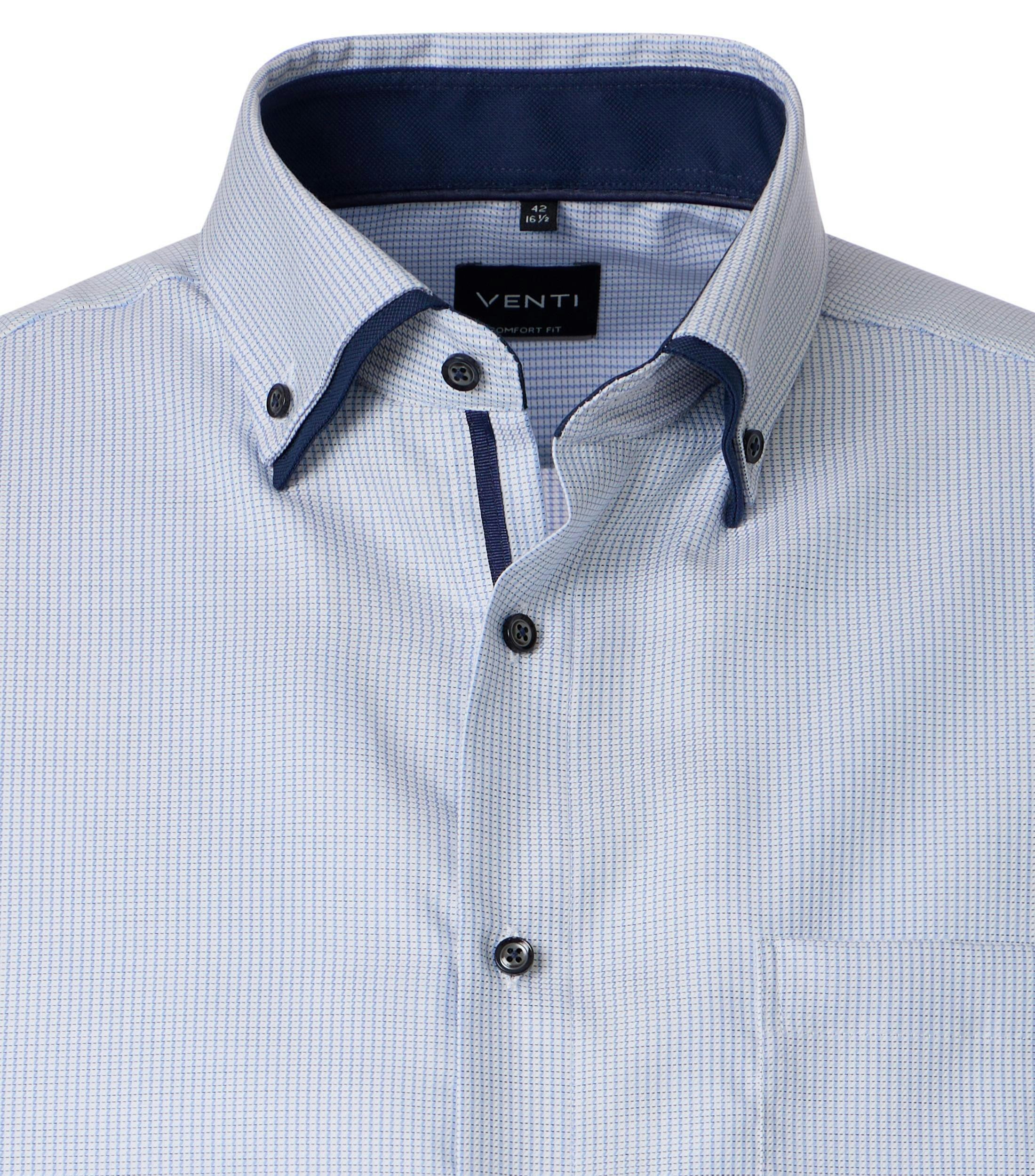 Ein Businesshemd im gestreift Muster in der Farbe Blau