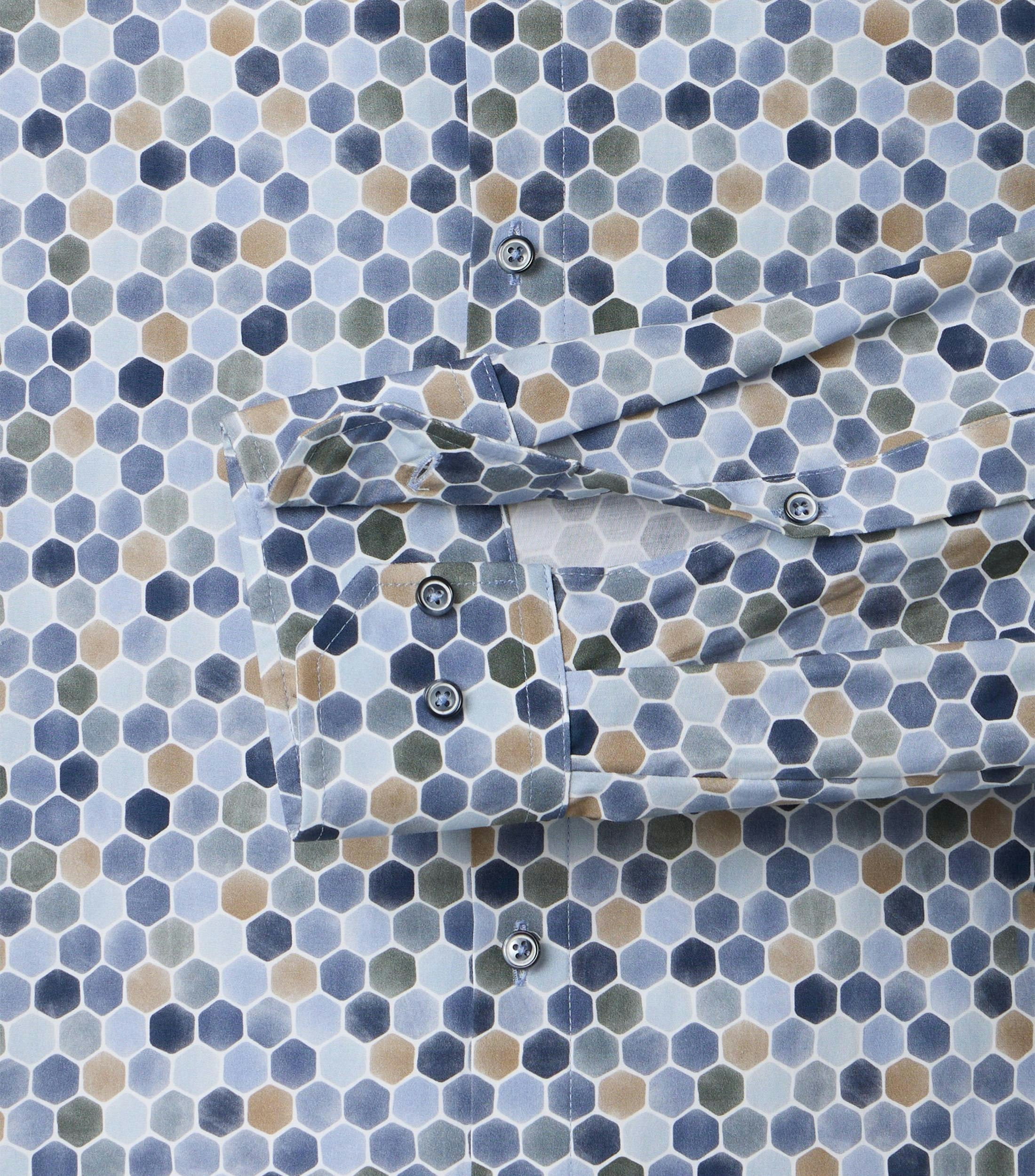 Ein Businesshemd im Print Muster in der Farbe Blau