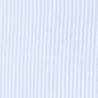 Ein Businesshemd im gestreift Muster in der Farbe Hellblau