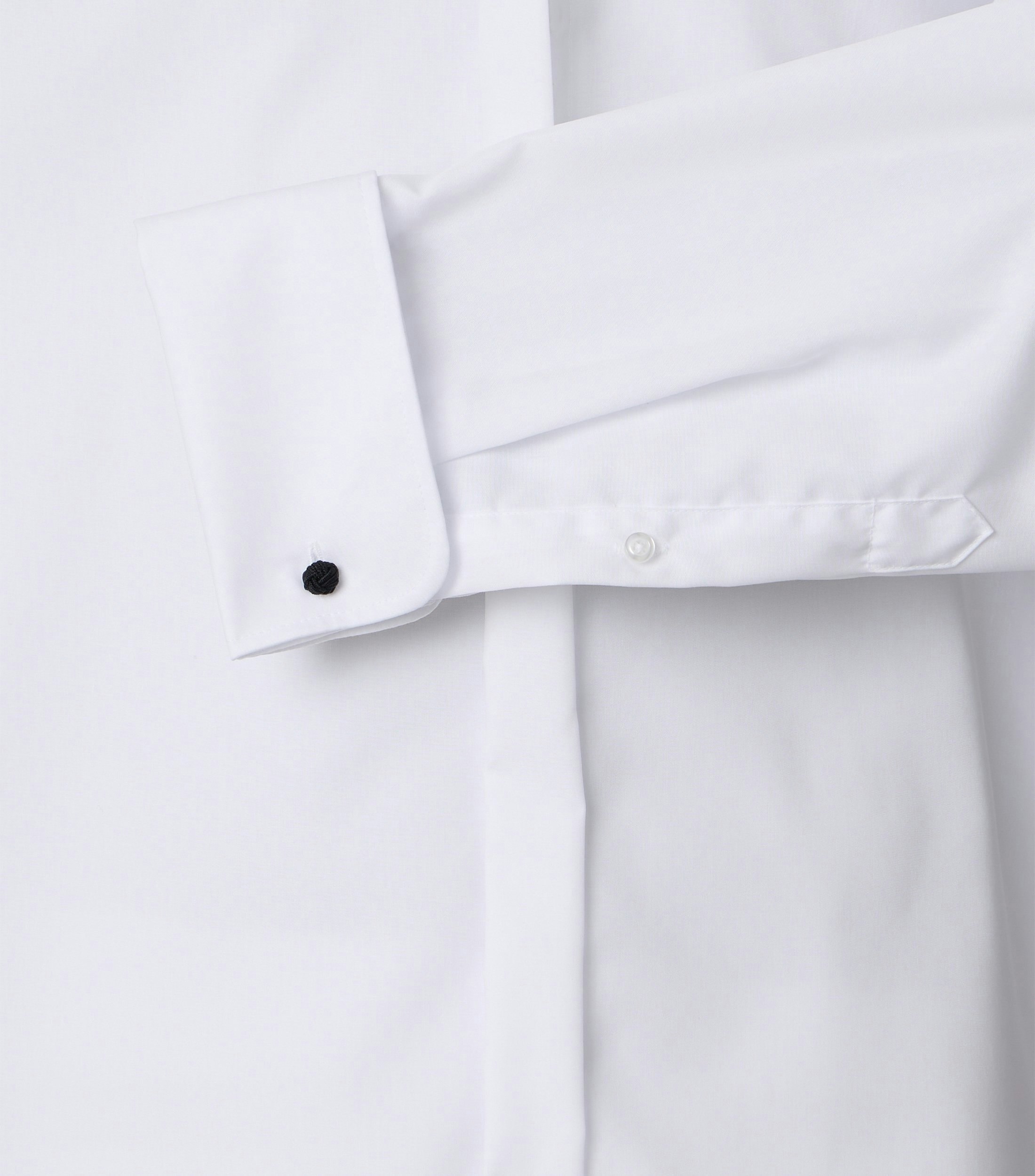 Ein Businesshemd im uni Muster in der Farbe Weiß