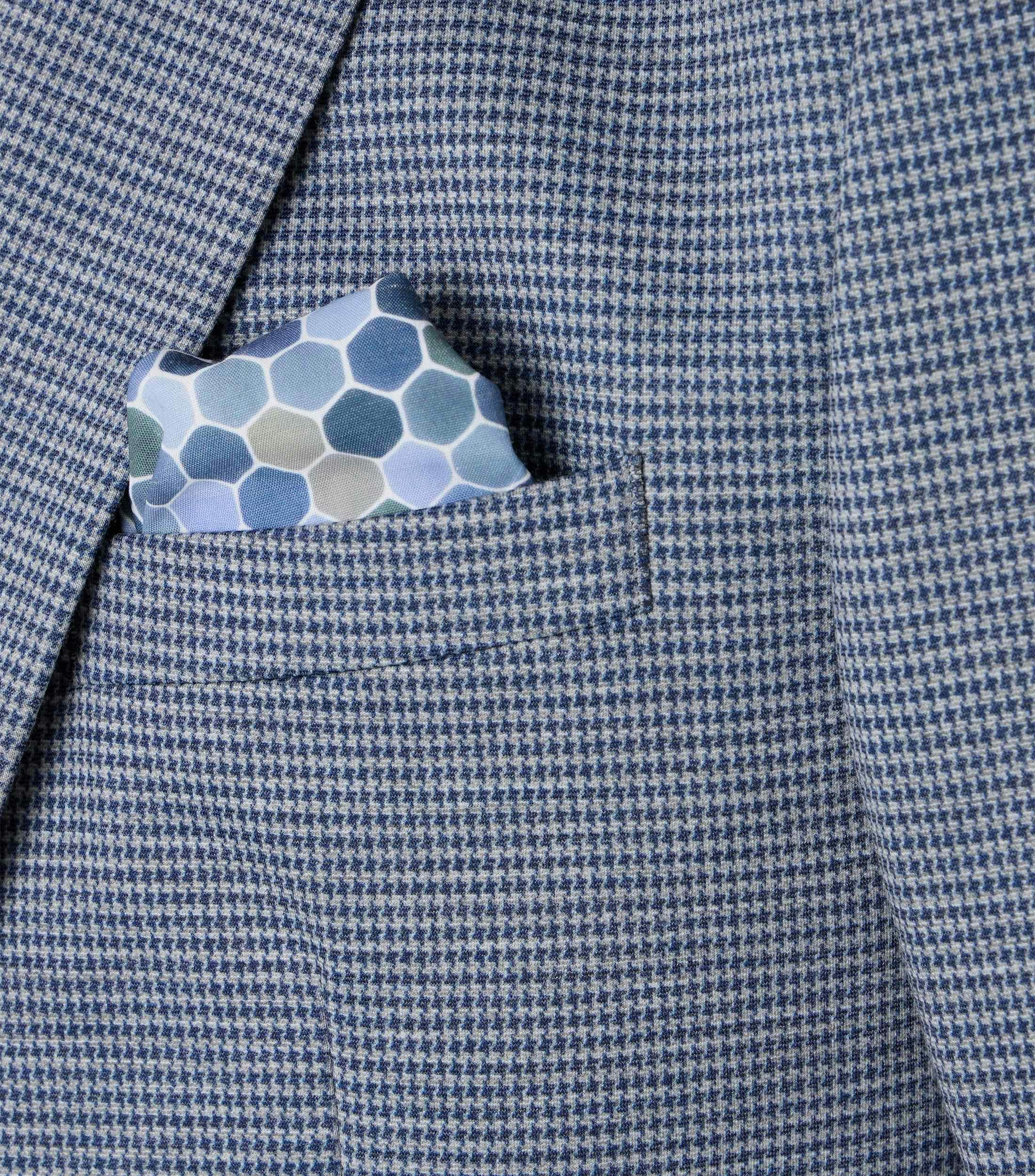 Ein Sakko im uni Muster in der Farbe Blau