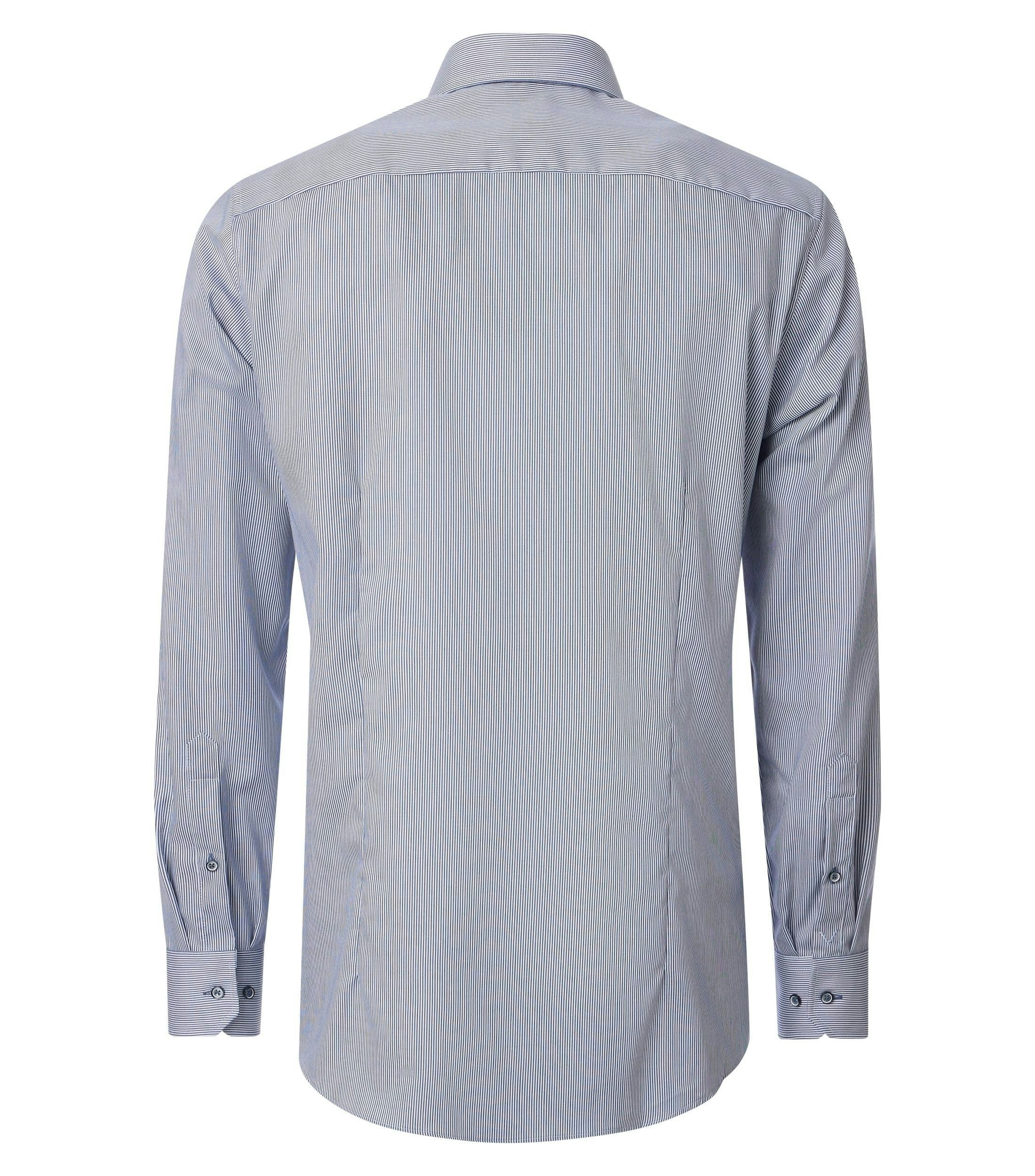 Ein Businesshemd im uni Muster in der Farbe Blau