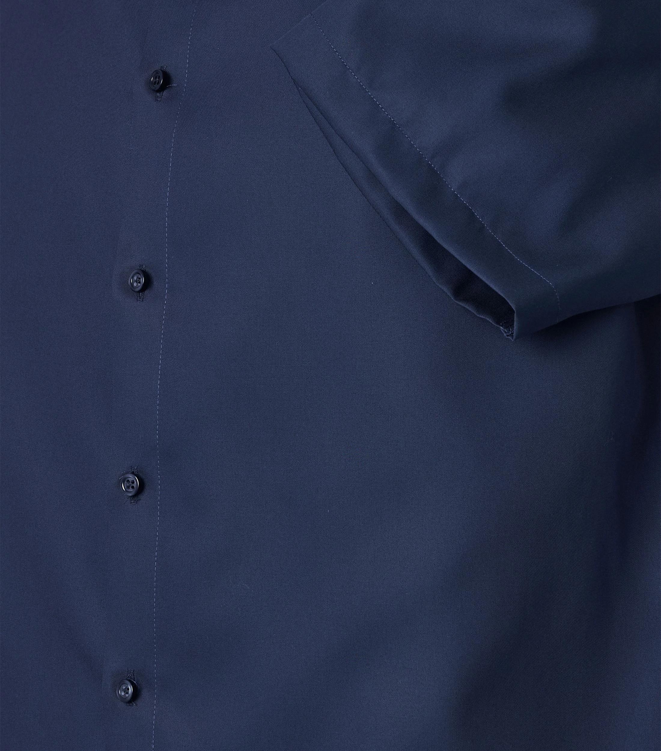Businesshemd im unifarbenen Design in der Farbe Dunkelblau