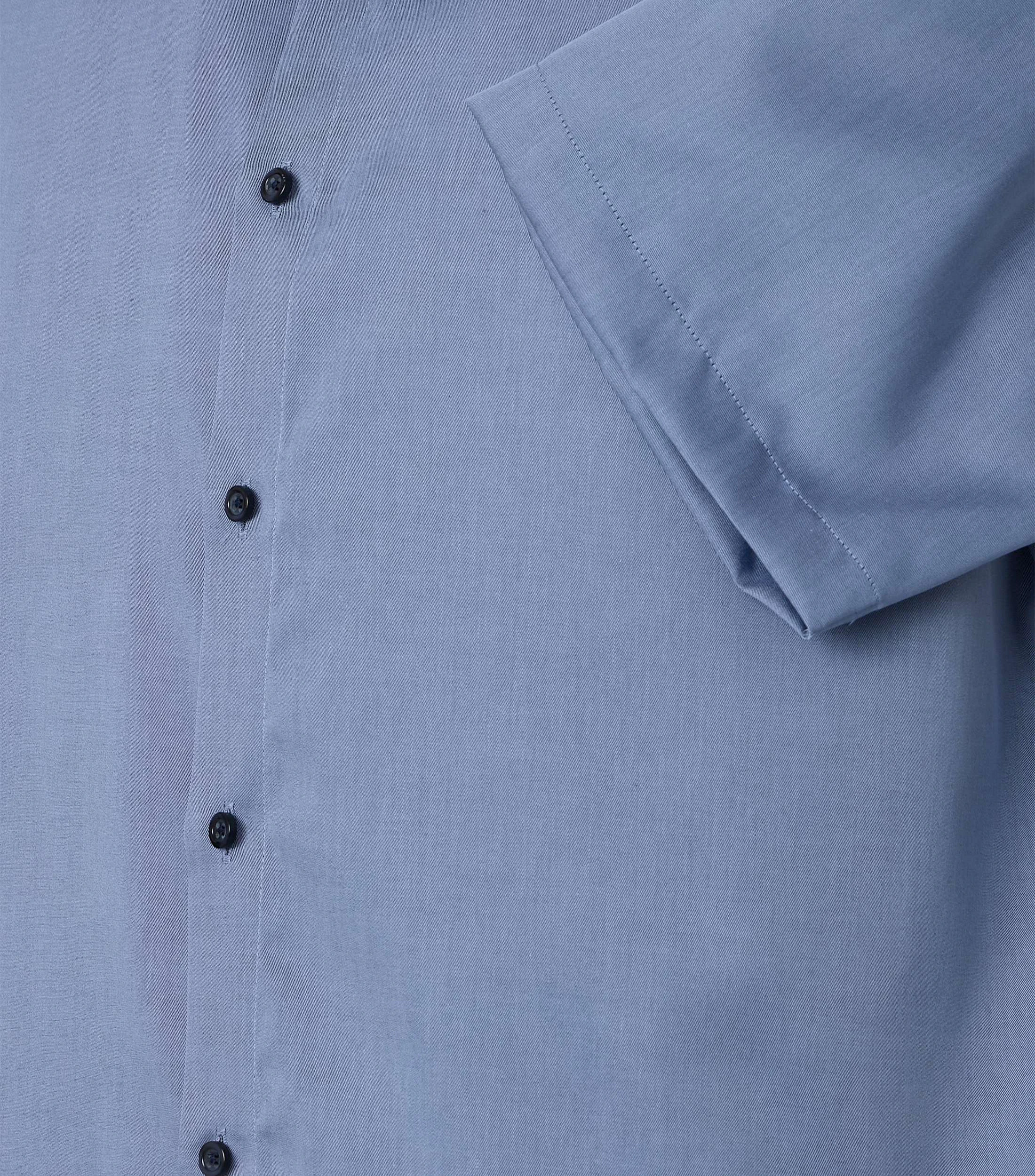 Businesshemd im unifarbenen Design in der Farbe Blau